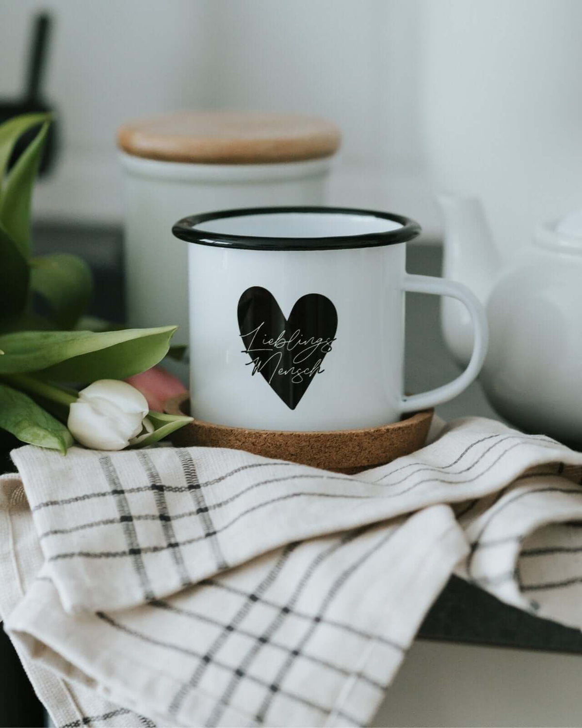 Tasse mit Spruch oder Motiv Lieblingsmensch in schwarz weiss