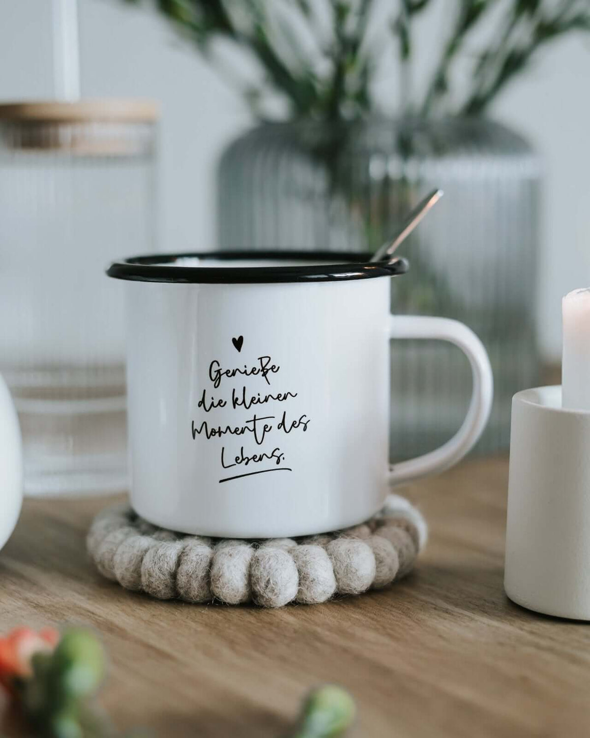 Tasse mit Spruch oder Motiv Kleine Momente in schwarz weiss