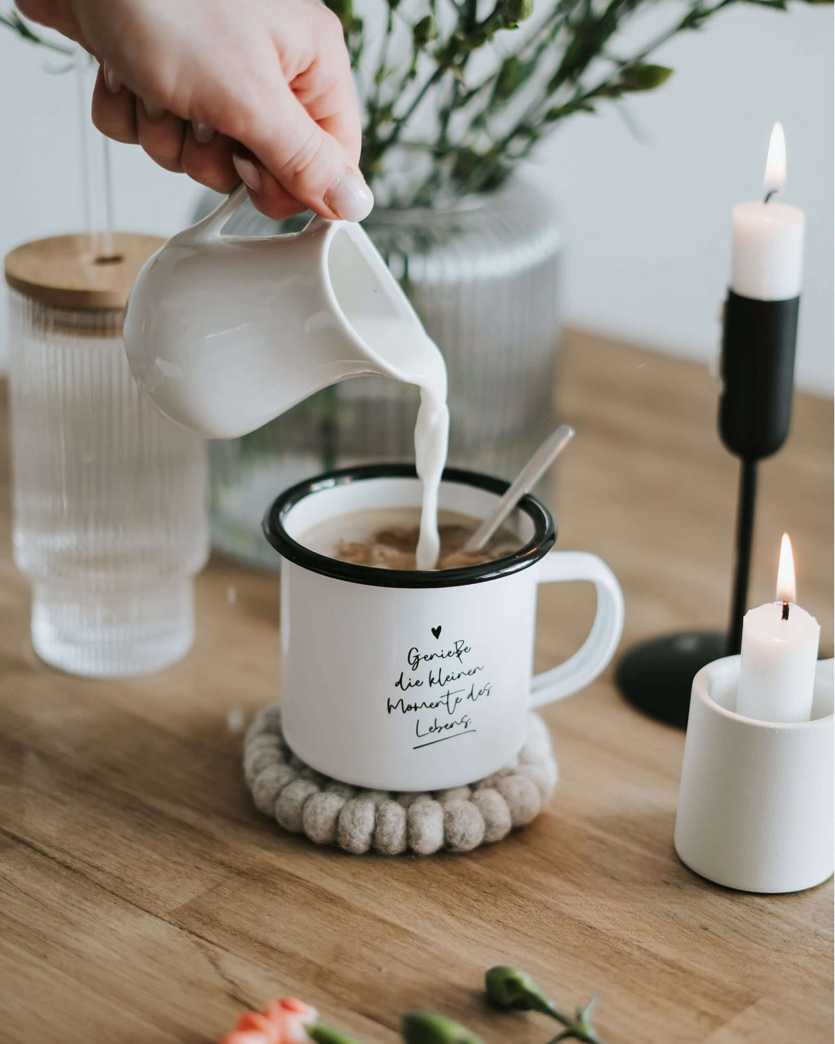 Tasse mit Spruch oder Motiv Kleine Momente in schwarz weiss