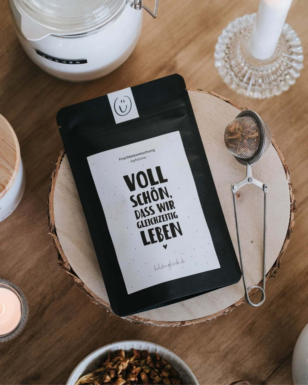 Tee mit Spruch oder Motiv Voll schön in schwarz weiss