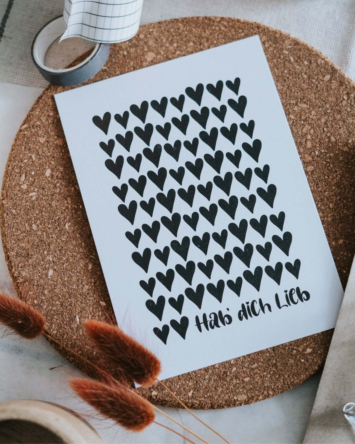 Postkarte mit Spruch und motiv Hab dich lieb in schwarz weiss