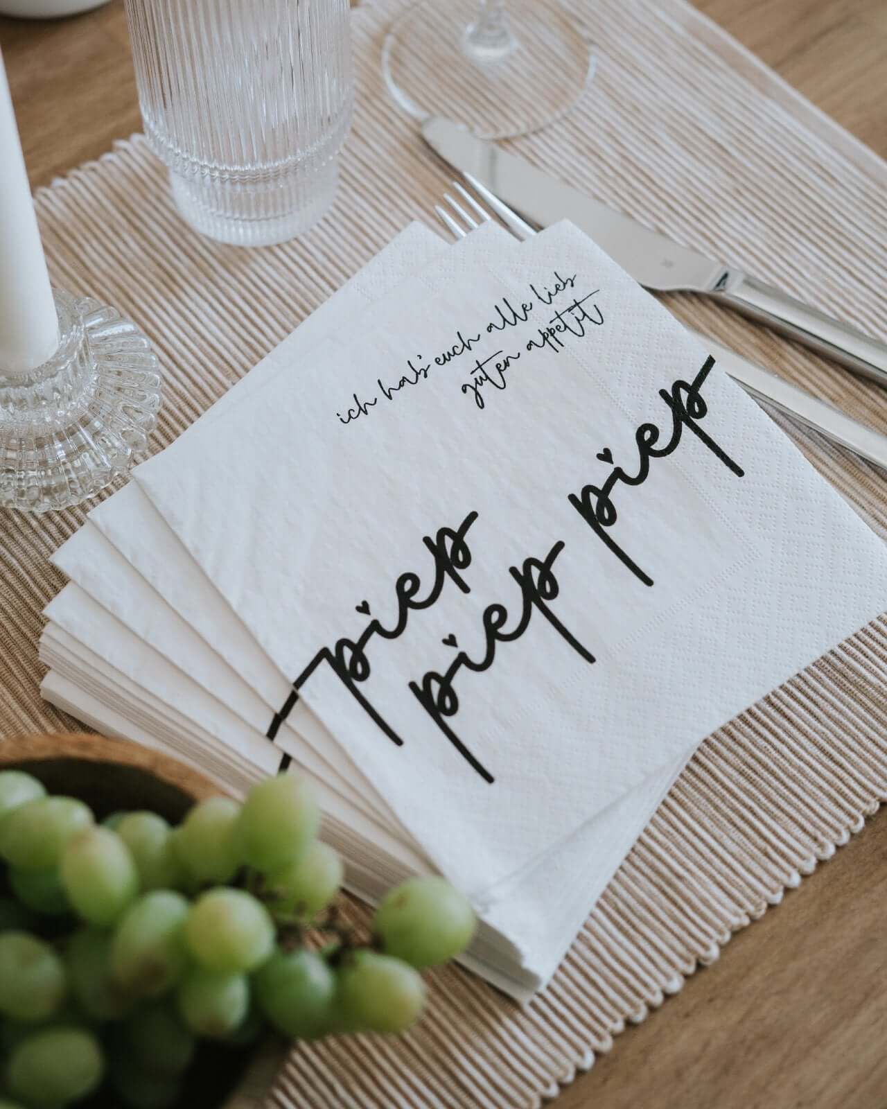 Serviette mit Spruch oder Motiv Piep piep piep in schwarz weiss