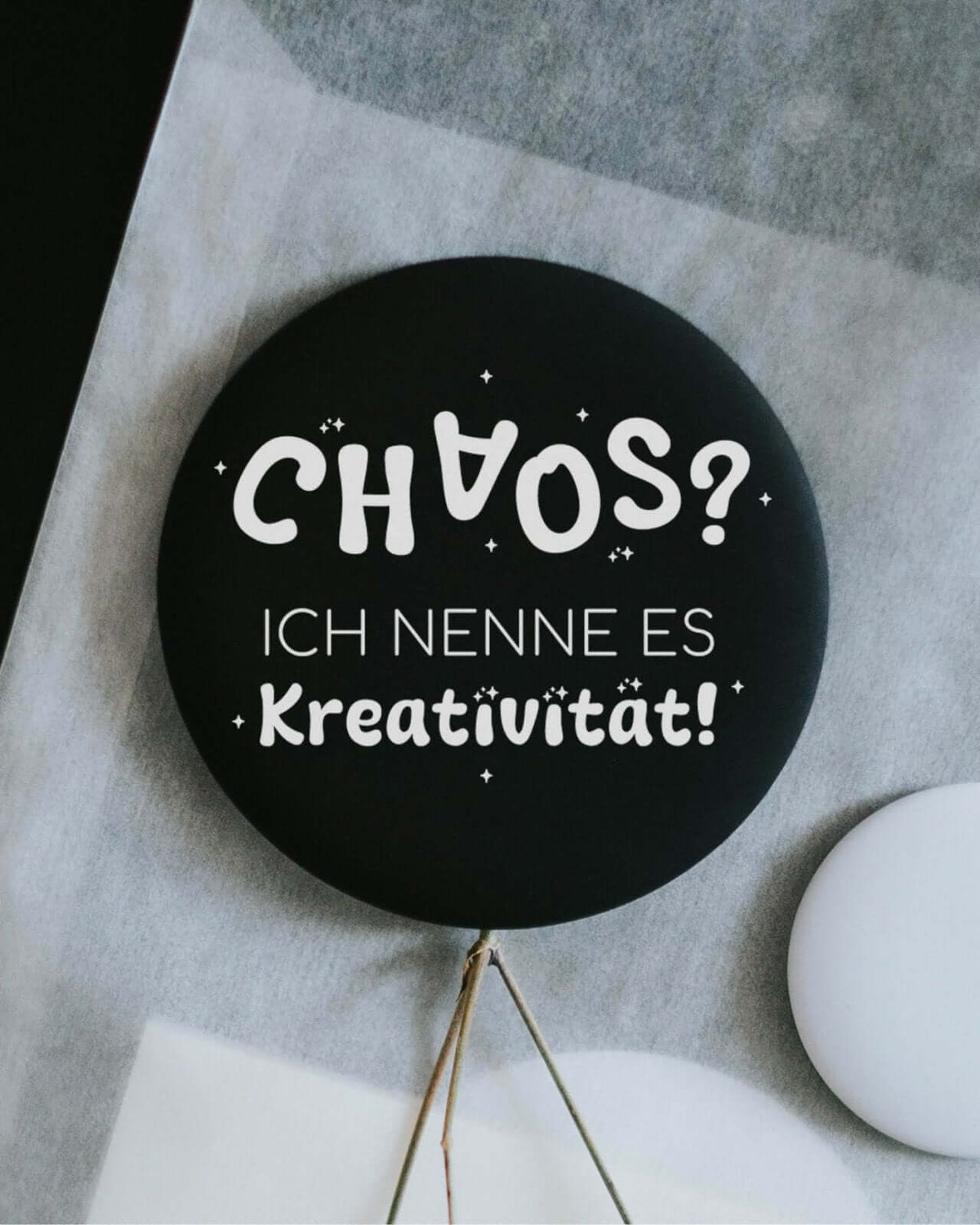 Magnete mit Spruch oder Motiv Kreatives Chaos · groß in schwarz weiss