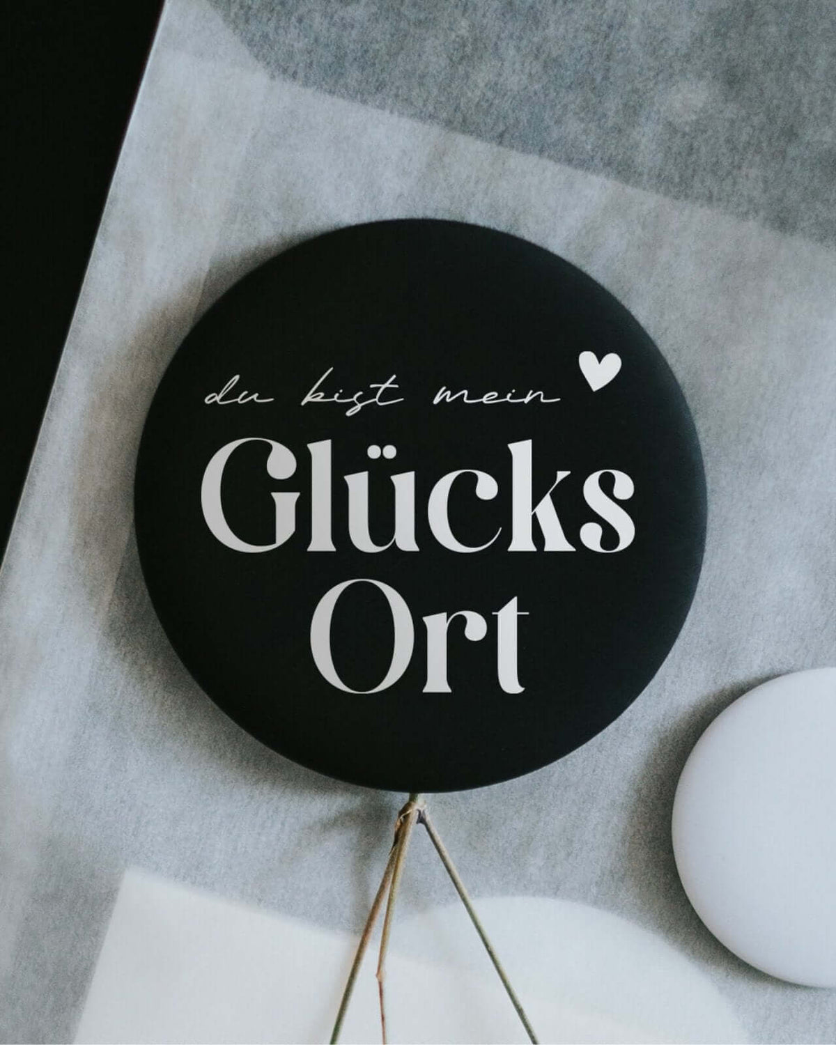 Magnete mit Spruch oder Motiv Glücksort · groß in schwarz weiss