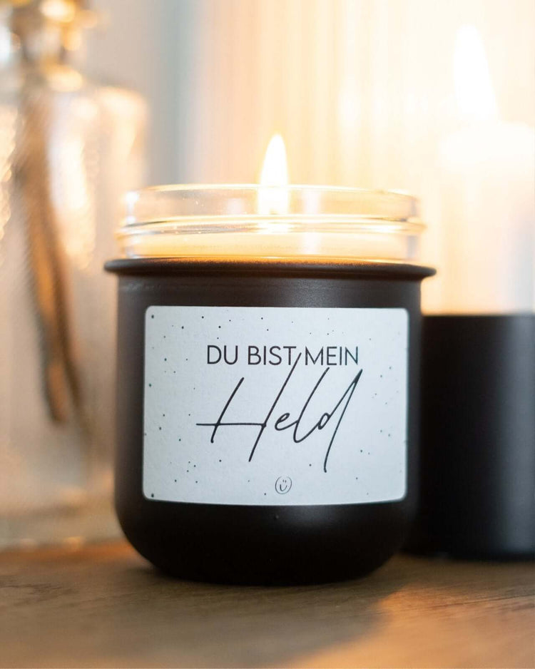 Kerze im Glas mit Spruch oder Motiv Mein Held in schwarz weiss