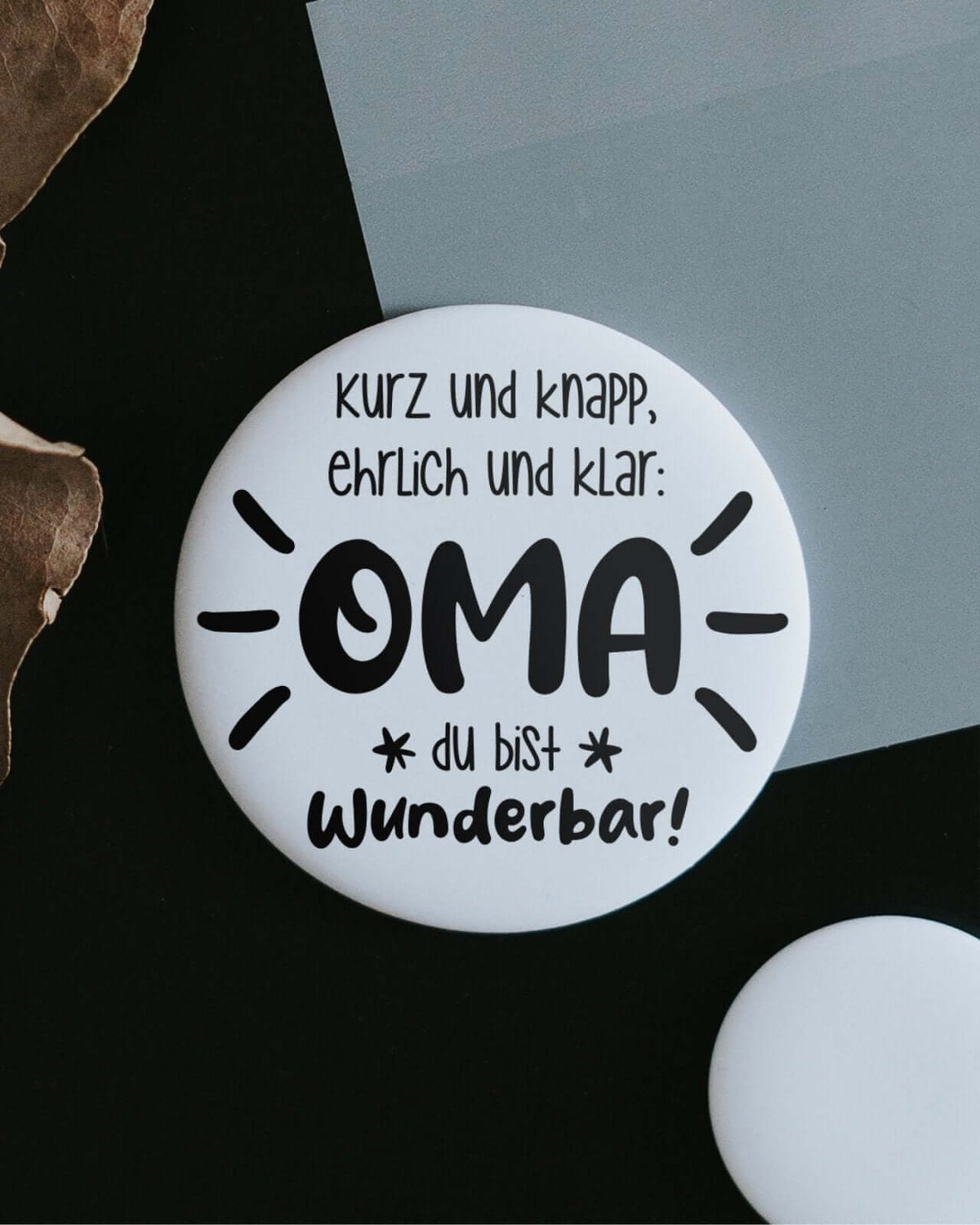 Magnete mit Spruch oder Motiv Oma ist wunderbar · groß in schwarz weiss