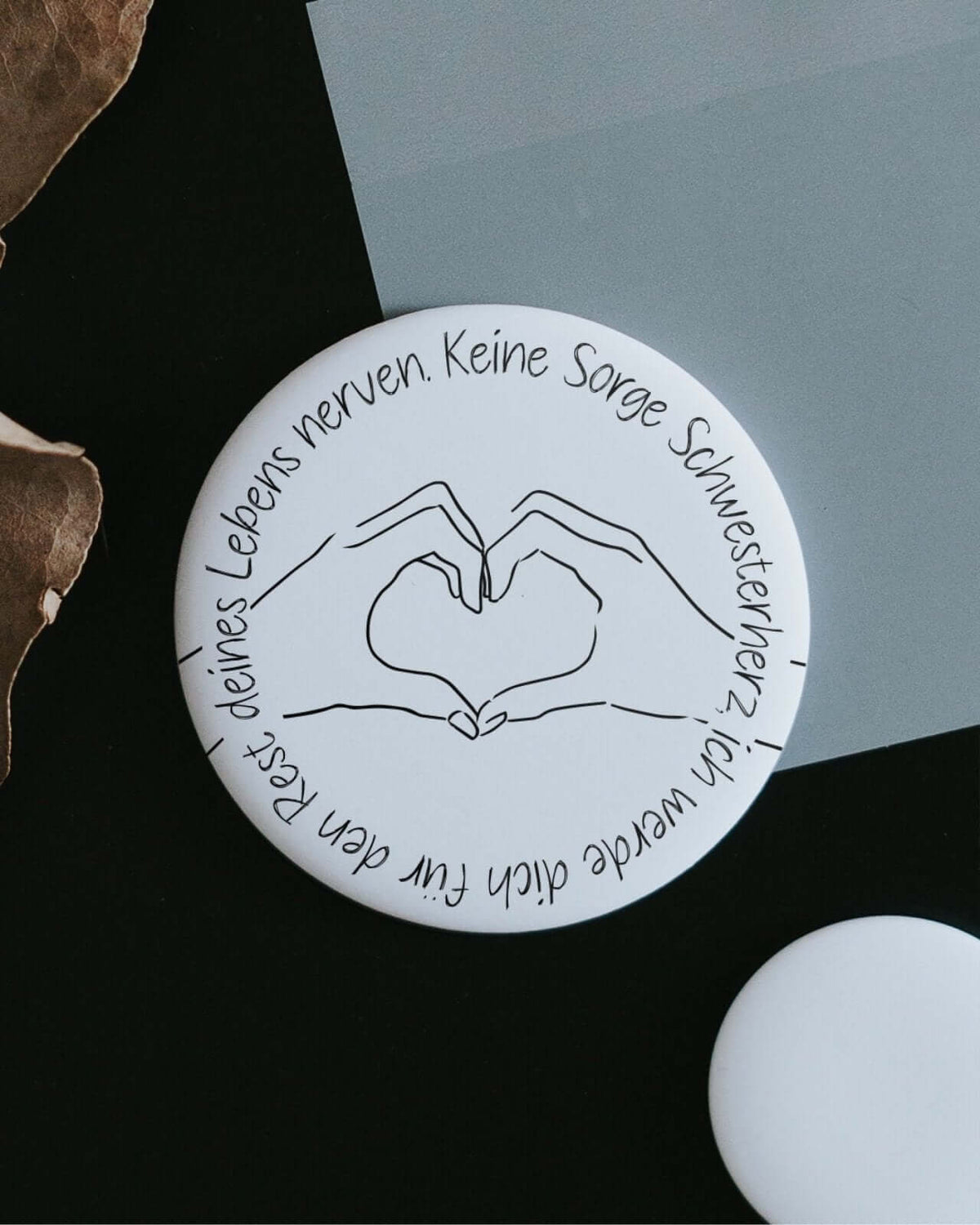Magnete mit Spruch oder Motiv Schwesterherz · groß in schwarz weiss