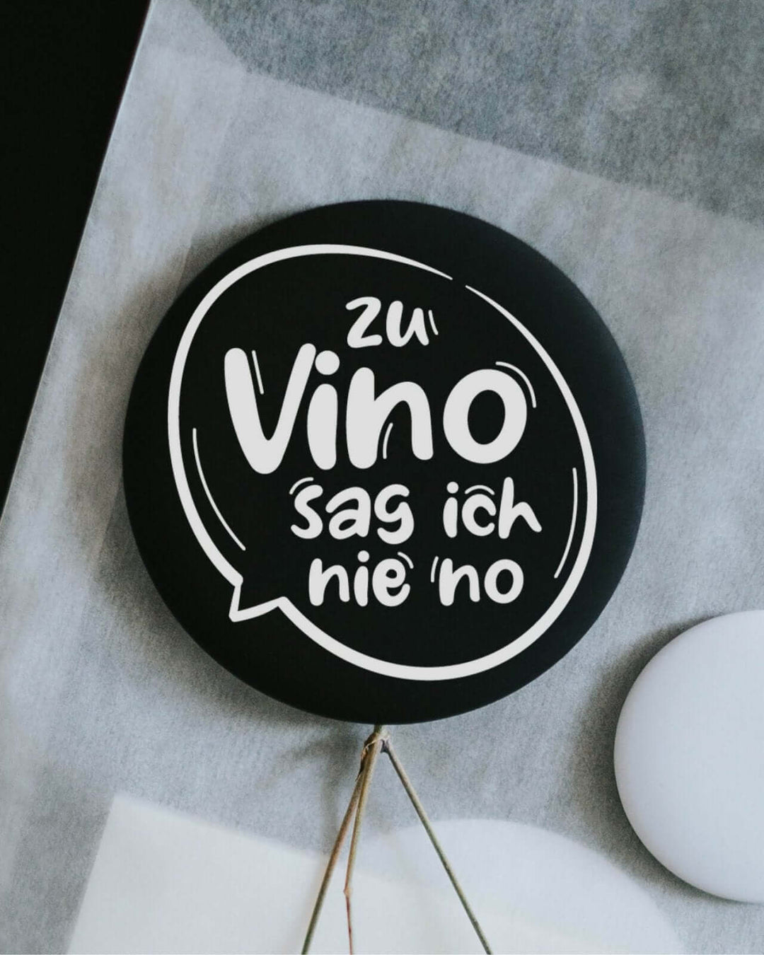 Magnete mit Spruch oder Motiv Vino nie no · groß in schwarz weiss