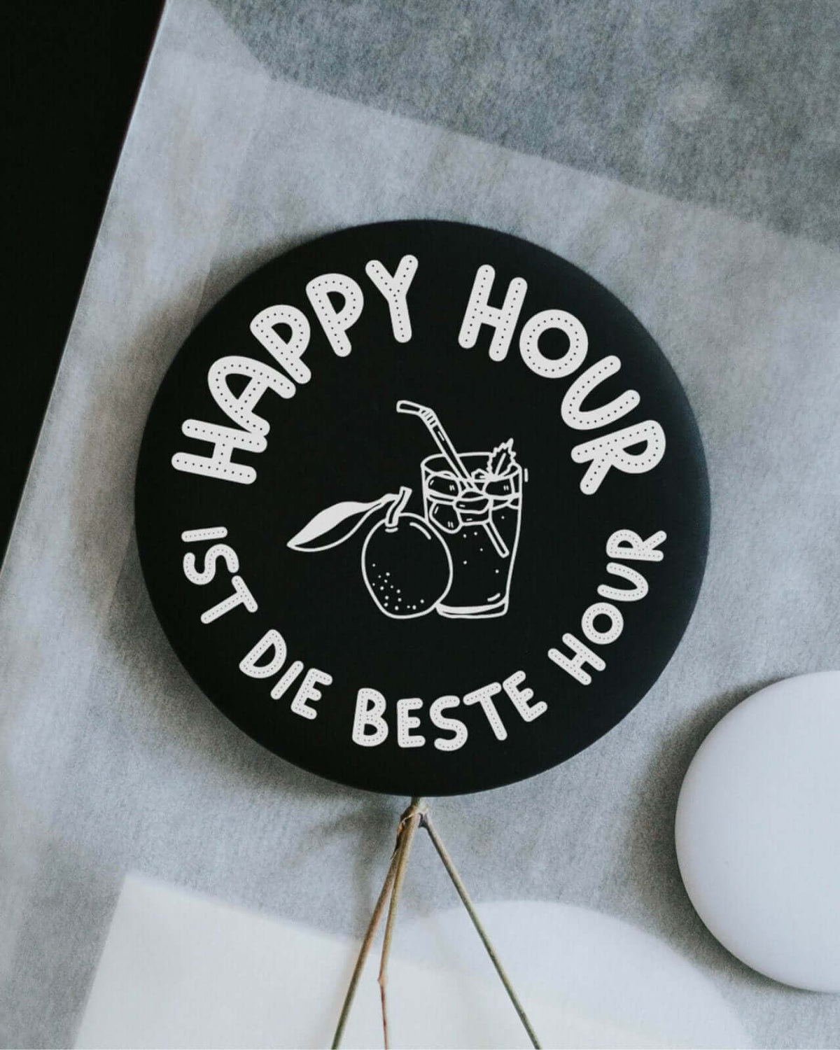 Magnete mit Spruch oder Motiv Happy Hour · groß in schwarz weiss