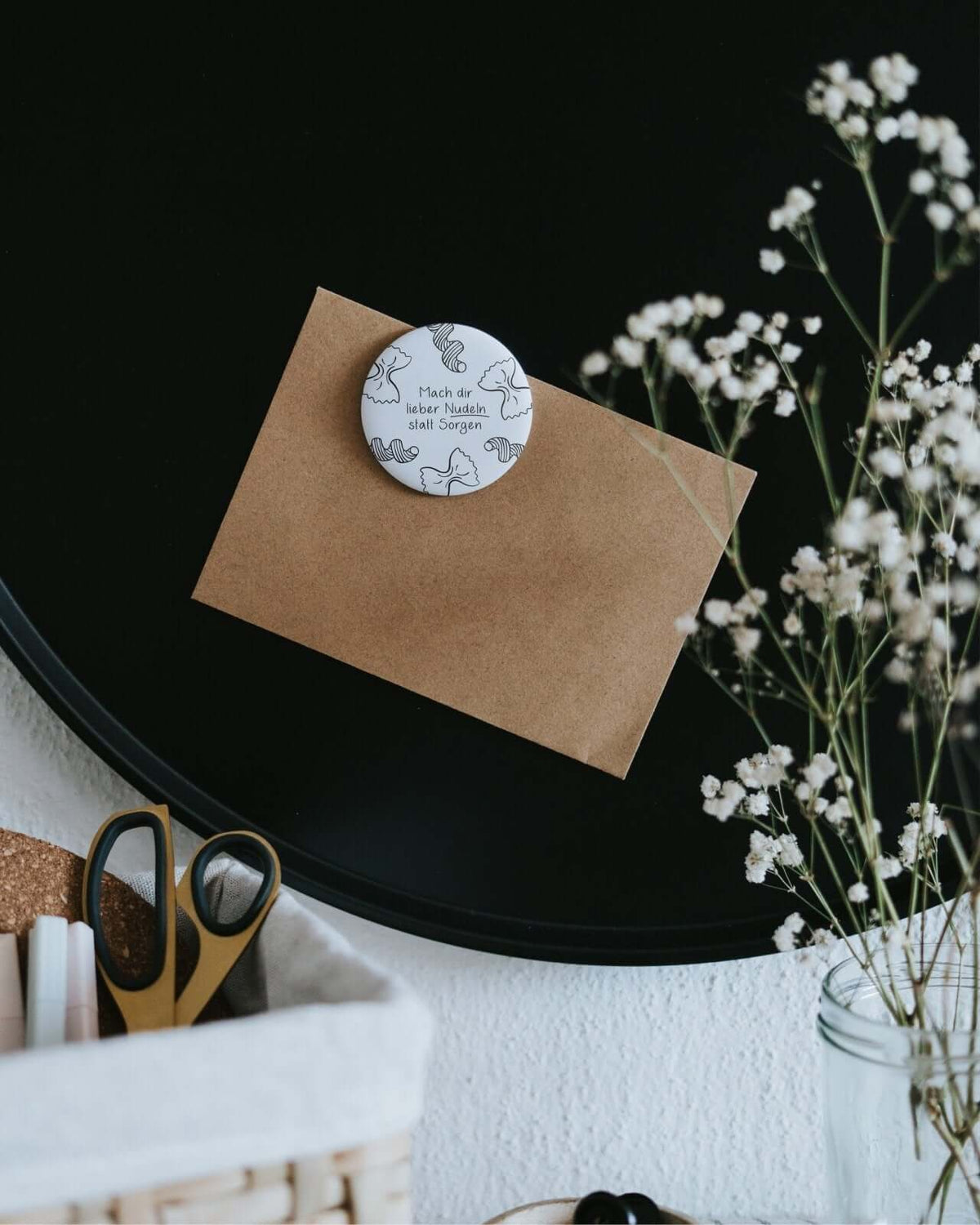 Magnete mit Spruch oder Motiv Nudeln statt Sorgen · groß in schwarz weiss