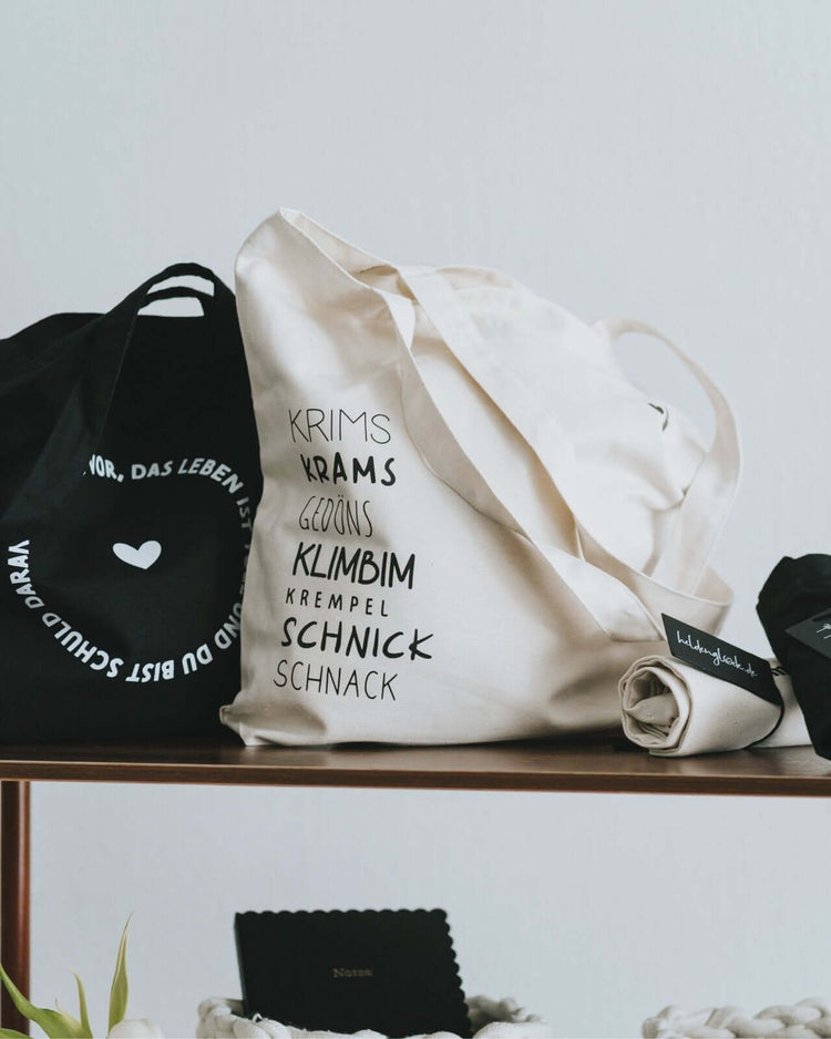 Baumwollbeutel mit Spruch oder Motiv Krims Krams in schwarz weiss