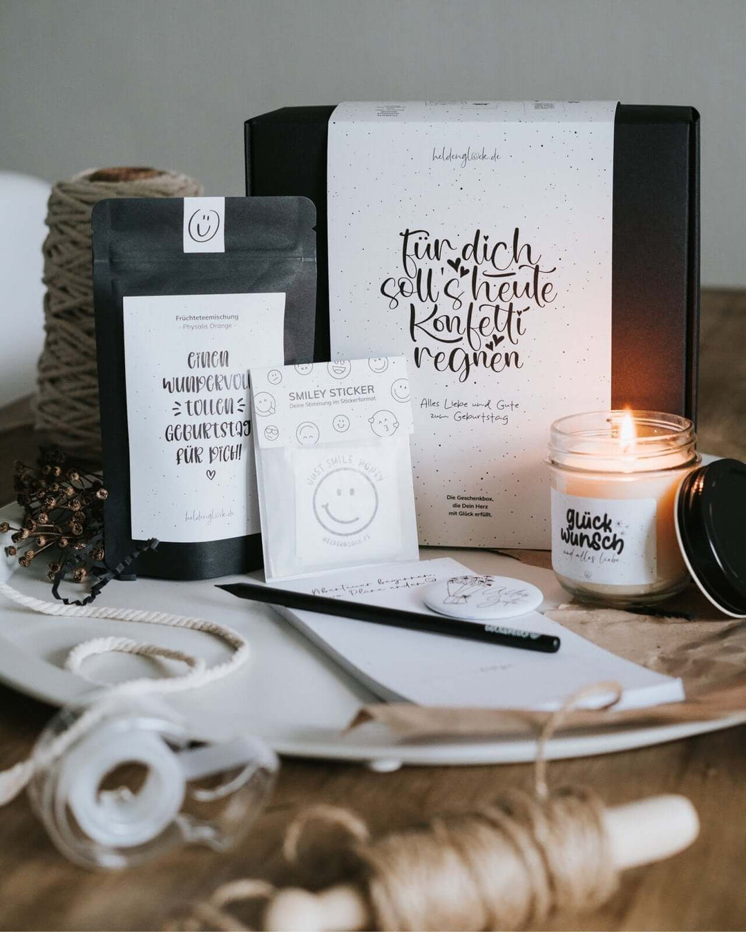 Geschenkbox mit Spruch oder Motiv Geburtstagsbox in schwarz weiss