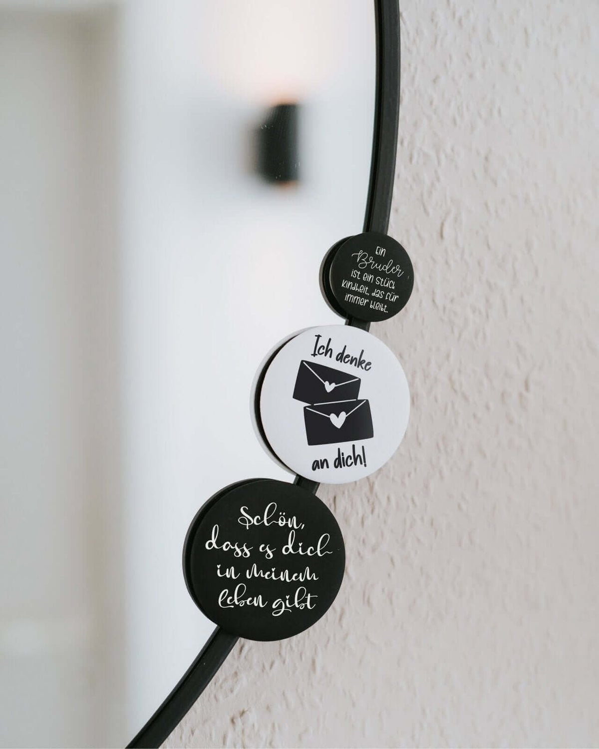 Magnete mit Spruch oder Motiv Ein Bruder · klein in schwarz weiss