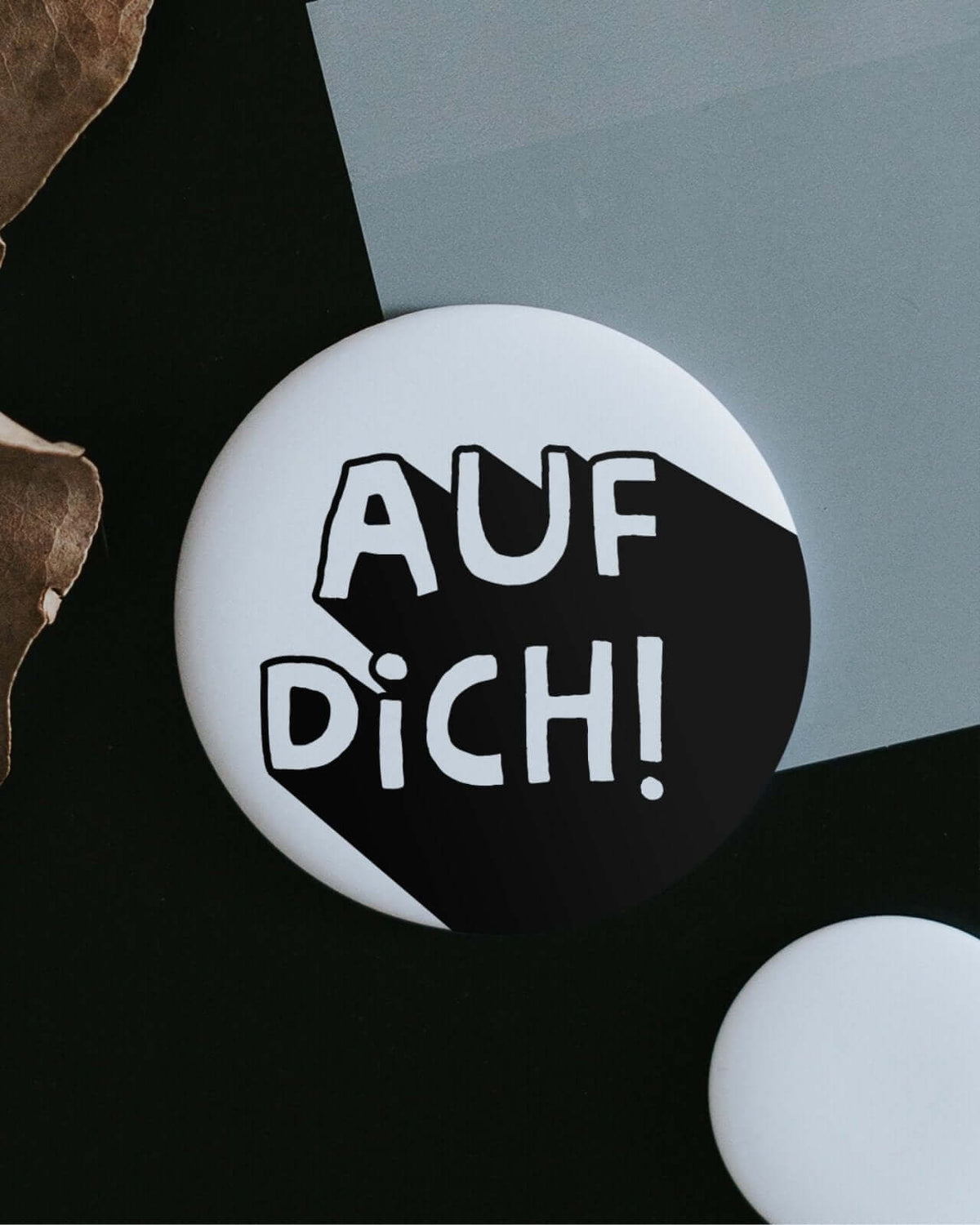 Magnete mit Spruch oder Motiv Auf dich · klein in schwarz weiss