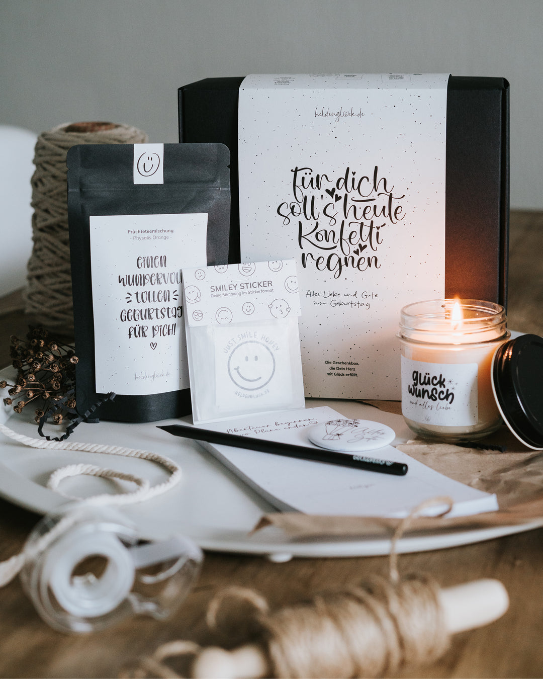 Geschenkbox mit Spruch oder Motiv Geburtstagsbox in schwarz weiss