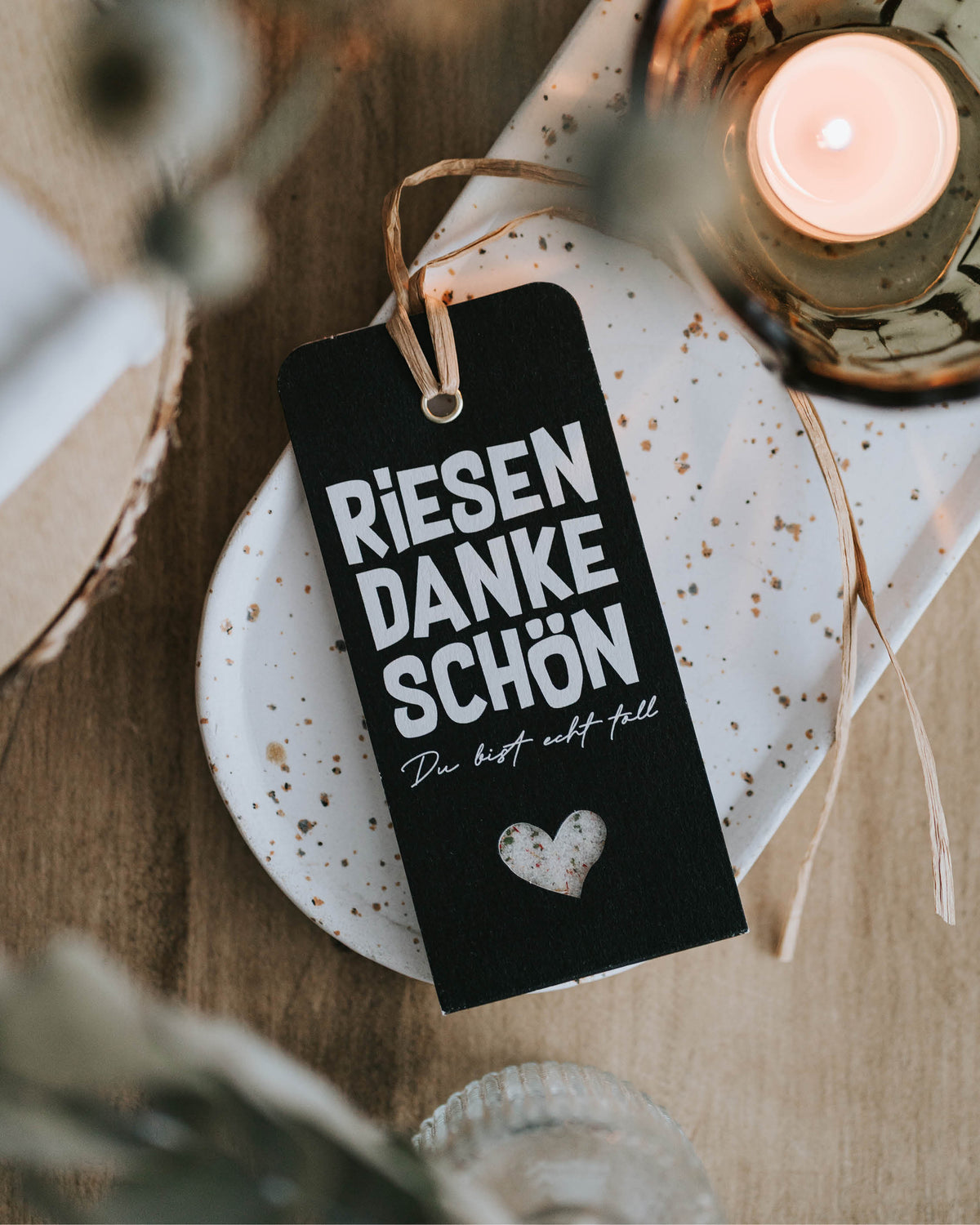 Feines Gewürzgeschenk im Anhängerformat mit liebevoller Botschaft – perfekt zum Danke sagen ohne viele Worte.