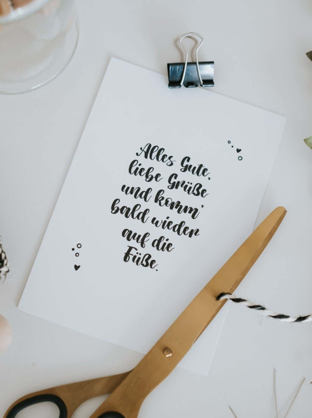 Postkarte mit Spruch und motiv Alles Gute, liebe Grüße in schwarz weiss