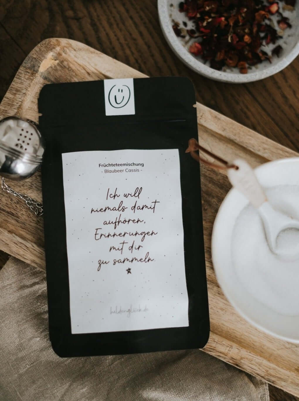 Tee mit Spruch oder Motiv Erinnerungen in schwarz weiss