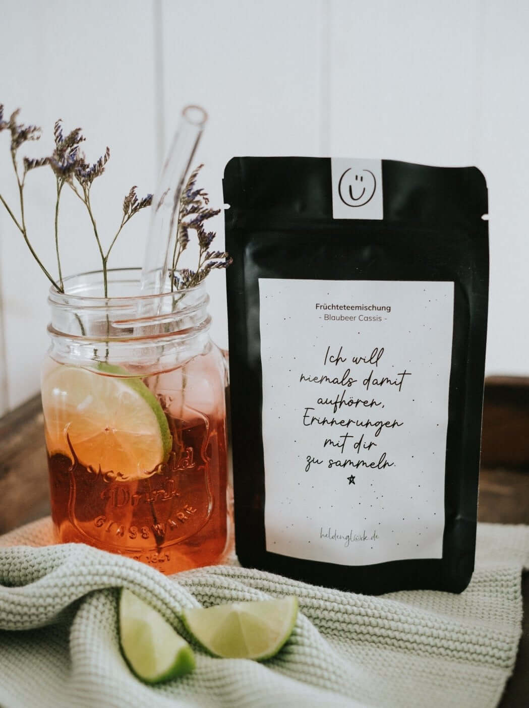 Tee mit Spruch oder Motiv Erinnerungen in schwarz weiss