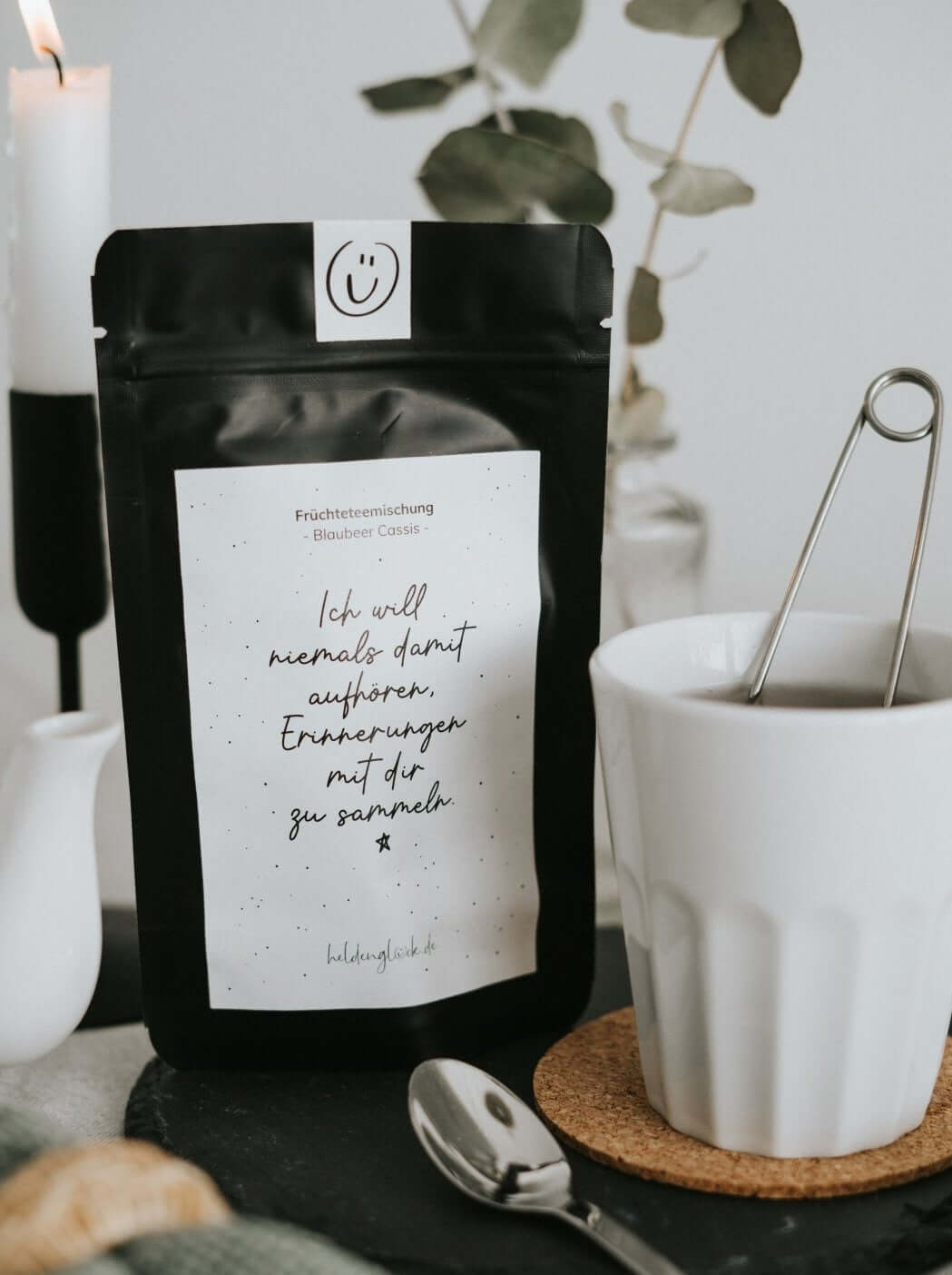 Tee mit Spruch oder Motiv Erinnerungen in schwarz weiss