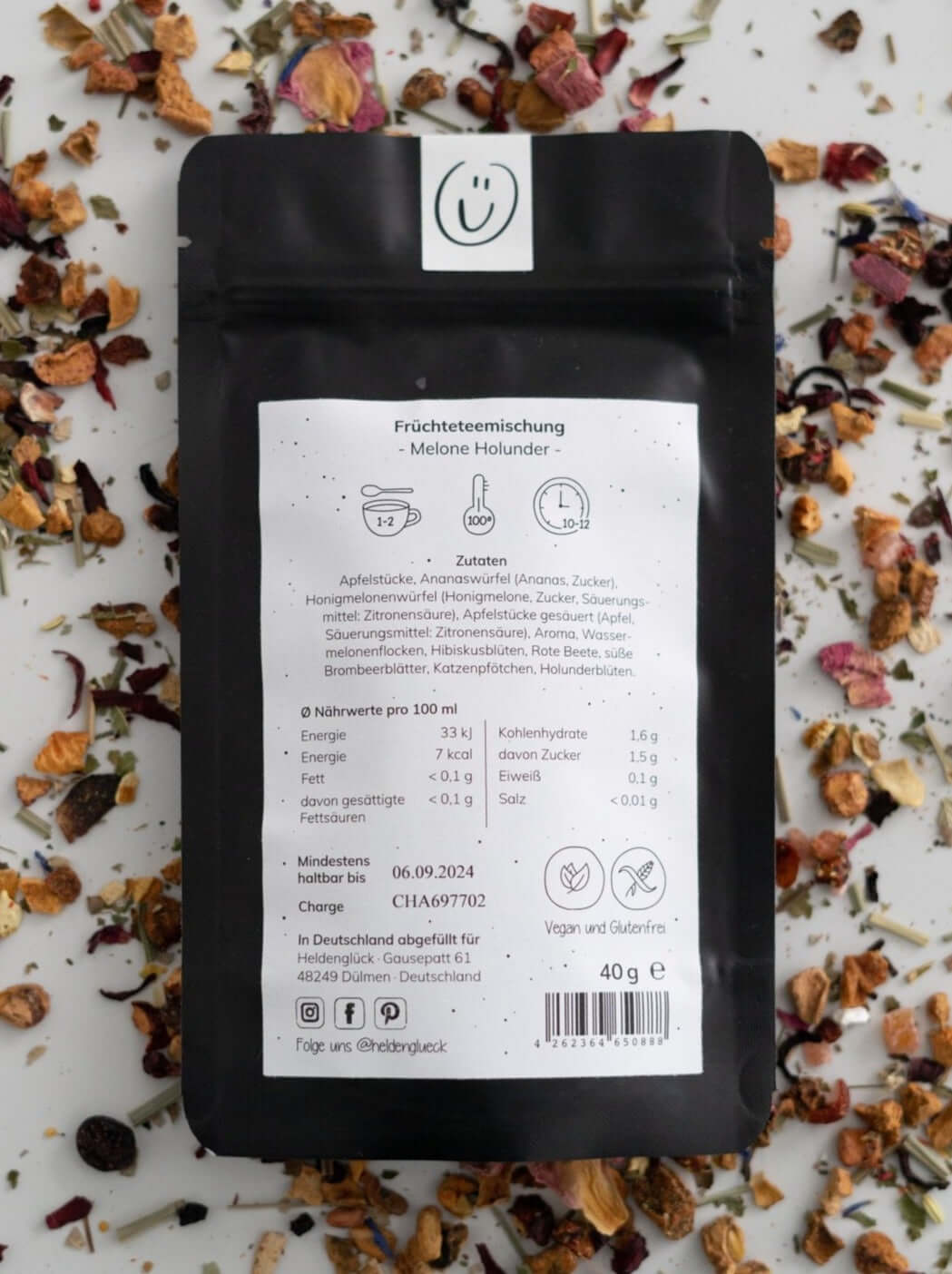 Tee mit Spruch oder Motiv Eine Extraportion in schwarz weiss