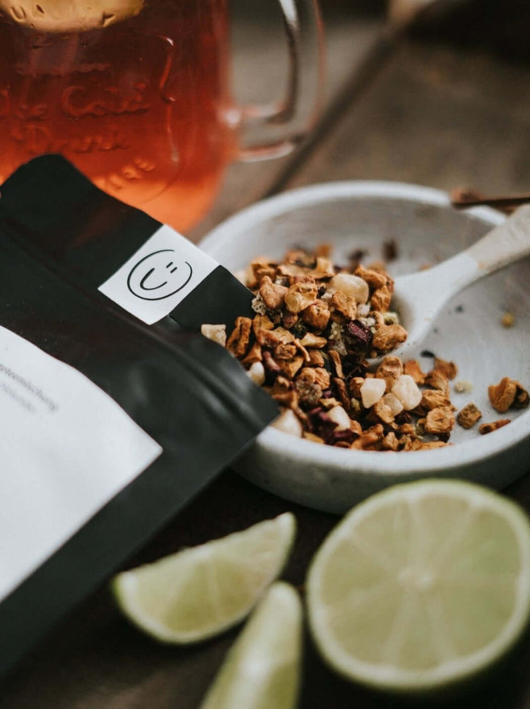 Tee mit Spruch oder Motiv Eine Extraportion in schwarz weiss