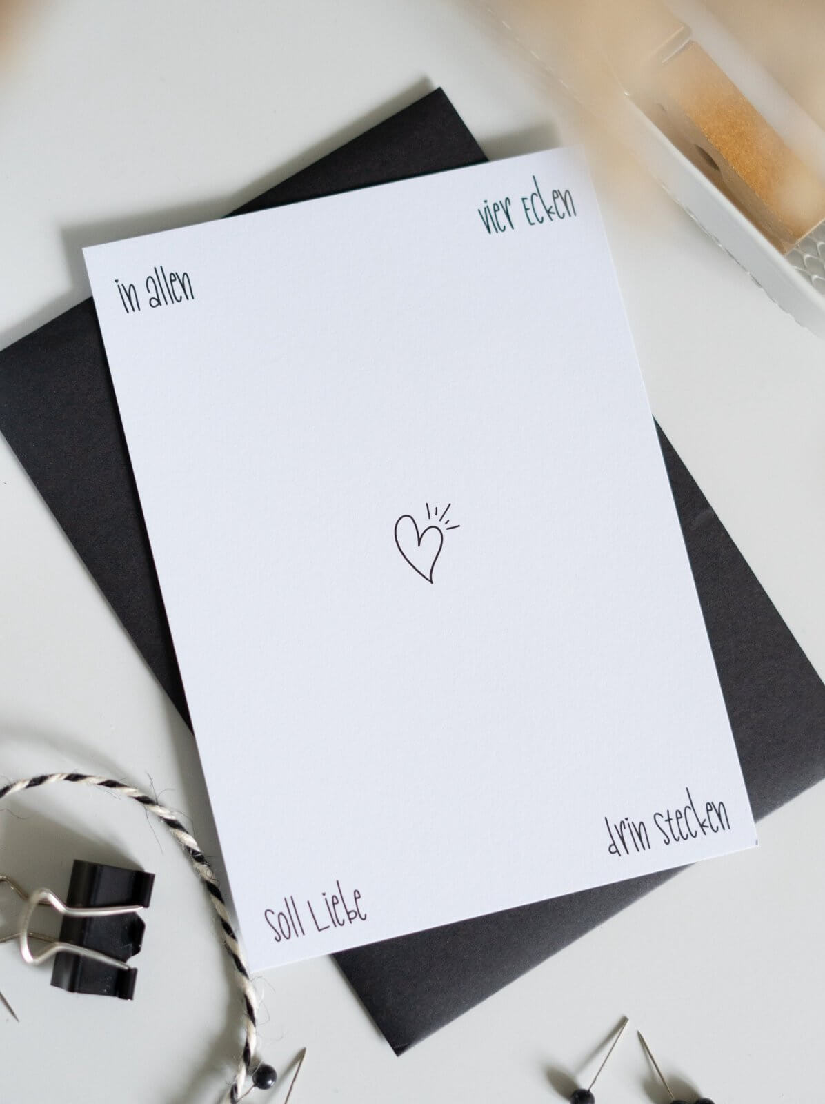 Geschenke mit Liebe – Karte „Vier Ecken Liebe“ mit Nostalgie & Herz