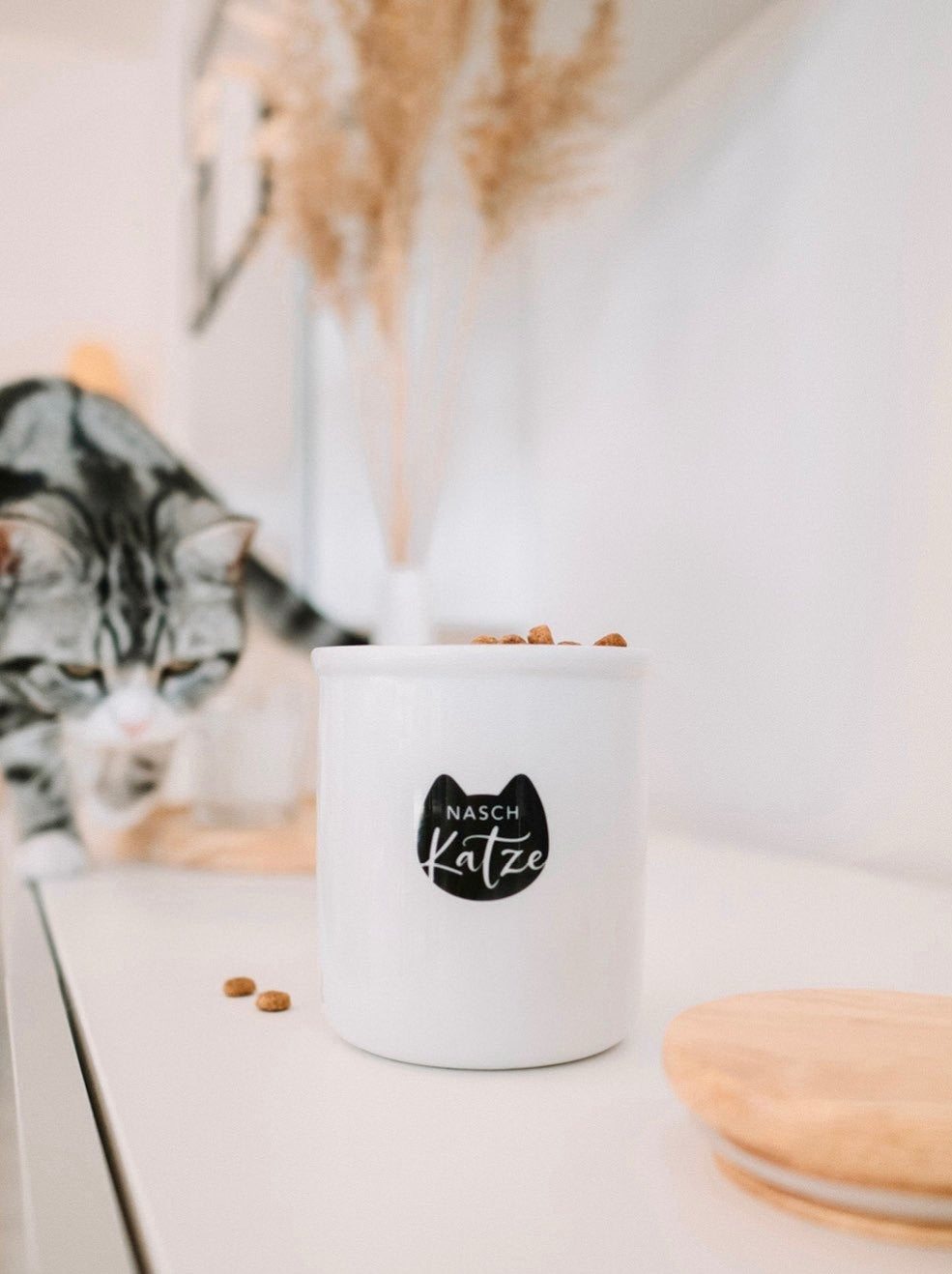 Keramikdose als Vorratsdose mit Spruch oder Motiv Naschkatze in schwarz weiss