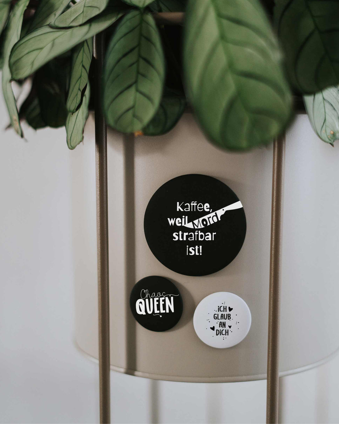 Magnet Chaos Queen – Kühlschrankmagnet mit charmantem Spruch als Geschenk