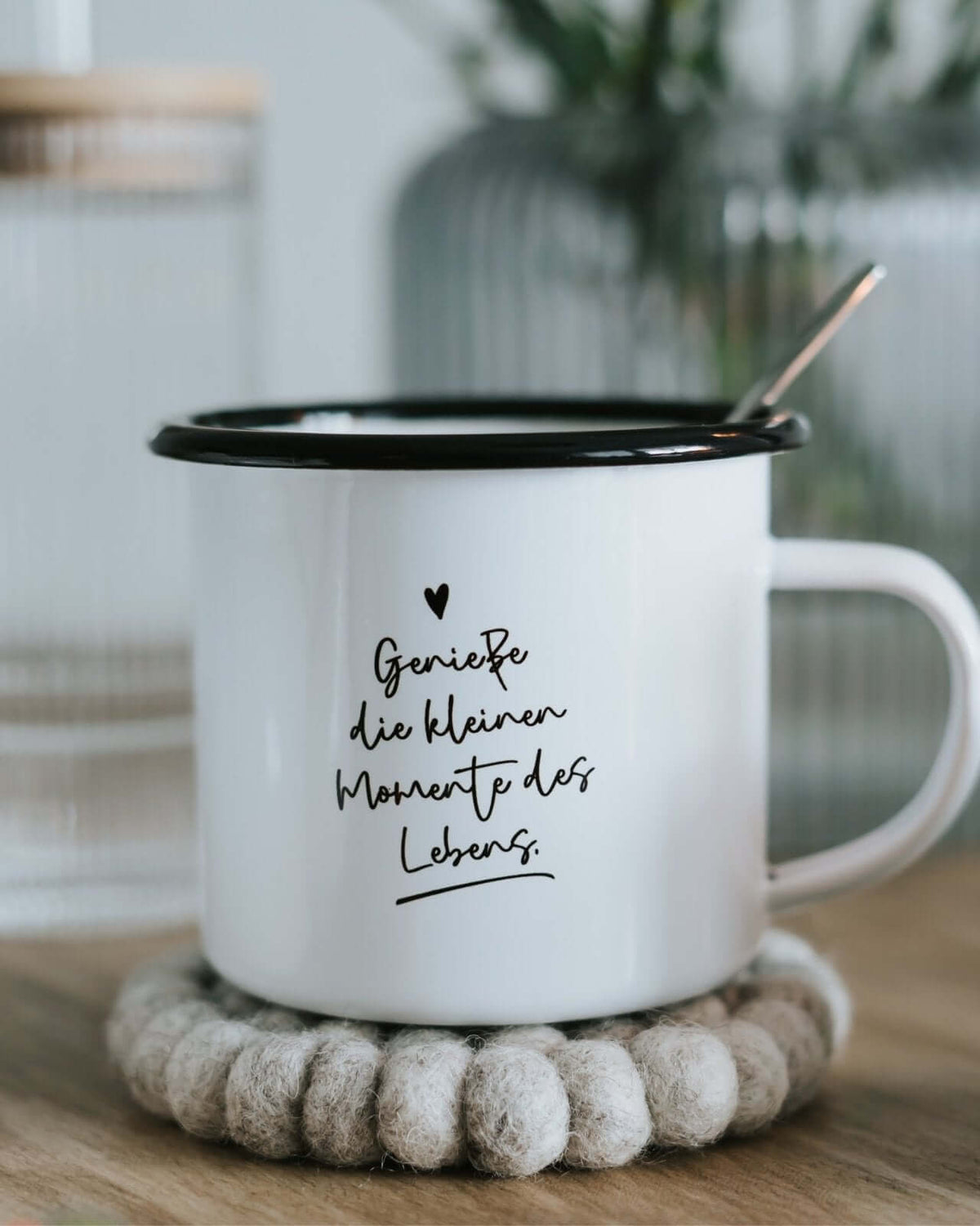Tasse mit Spruch oder Motiv Kleine Momente in schwarz weiss