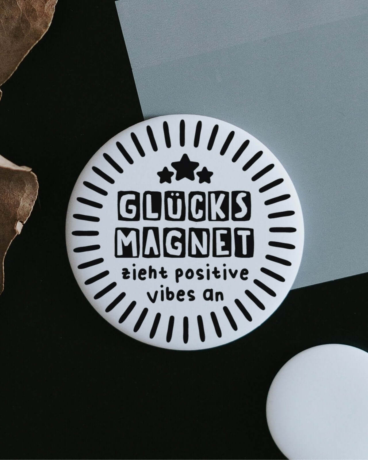 Magnete mit Spruch oder Motiv Glücksmagnet · groß in schwarz weiss