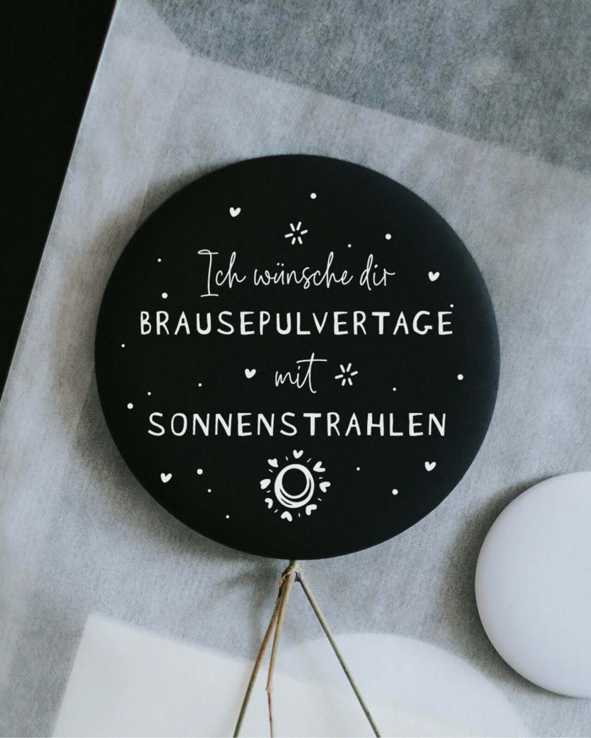Magnete mit Spruch oder Motiv Brausepulvertage · groß in schwarz weiss