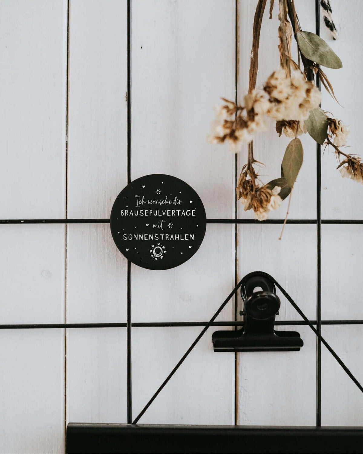 Magnete mit Spruch oder Motiv Brausepulvertage · groß in schwarz weiss