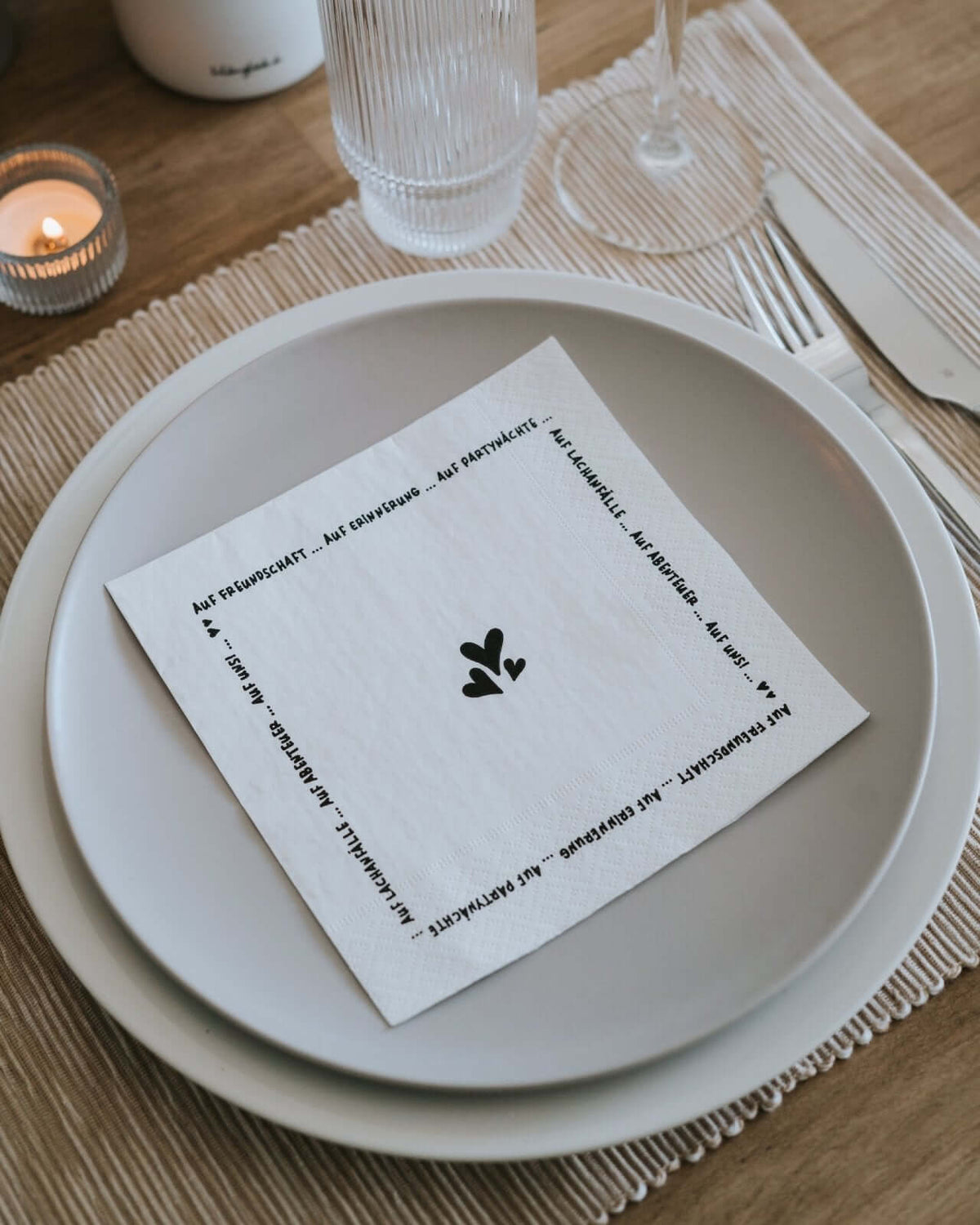 Servietten „Auf Freundschaft" – Mitbringsel für Mädelsabend und Dinner