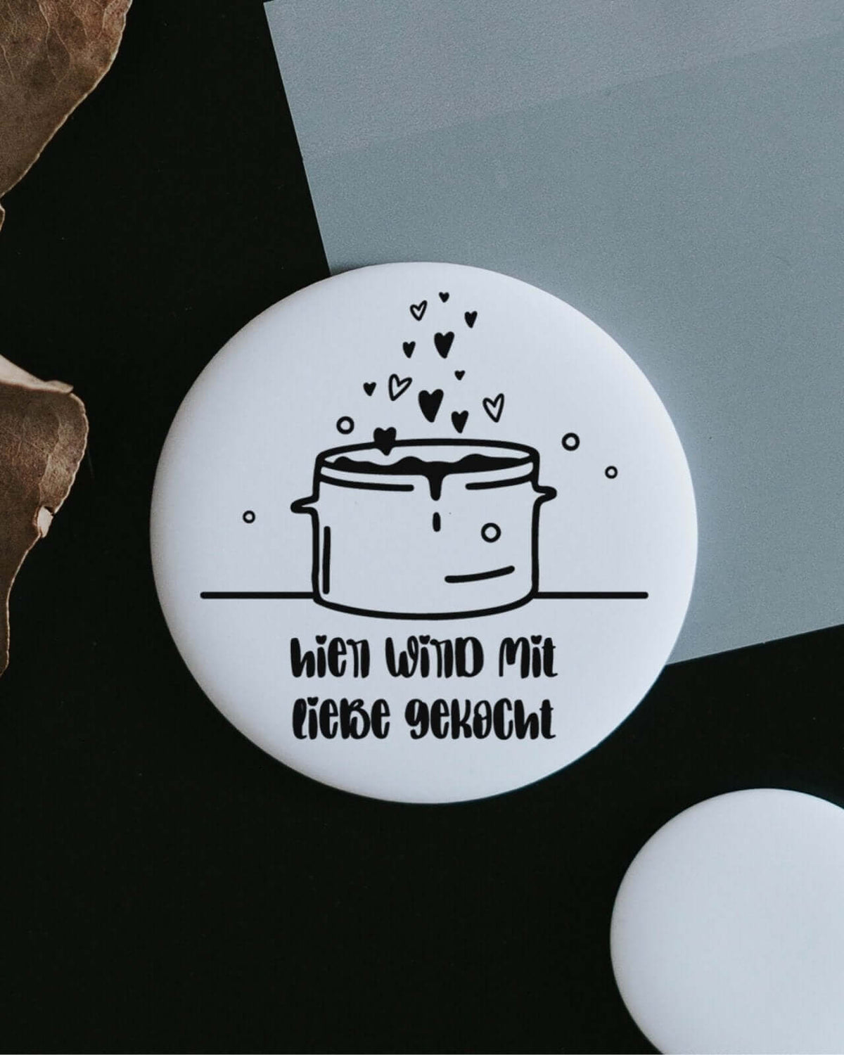 Magnete mit Spruch oder Motiv Mit Liebe gekocht · groß in schwarz weiss