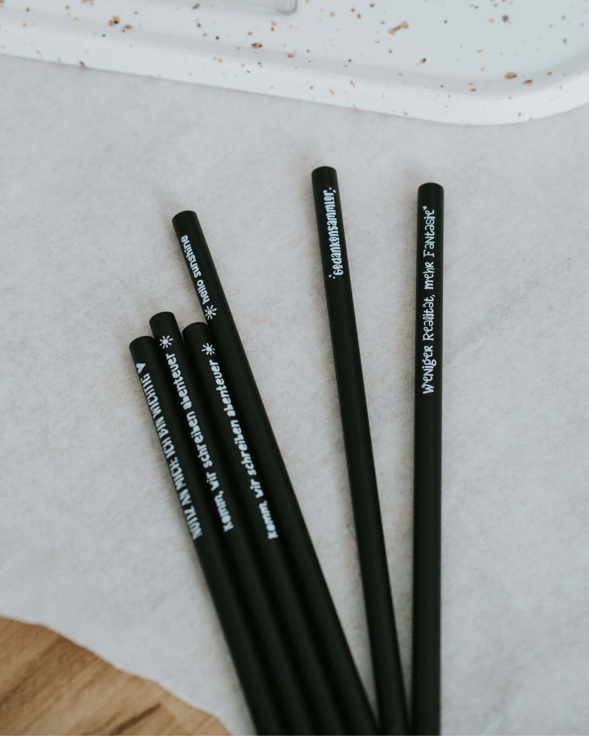 Bleistift mit Spruch oder Motiv Gedankensammler in schwarz weiss