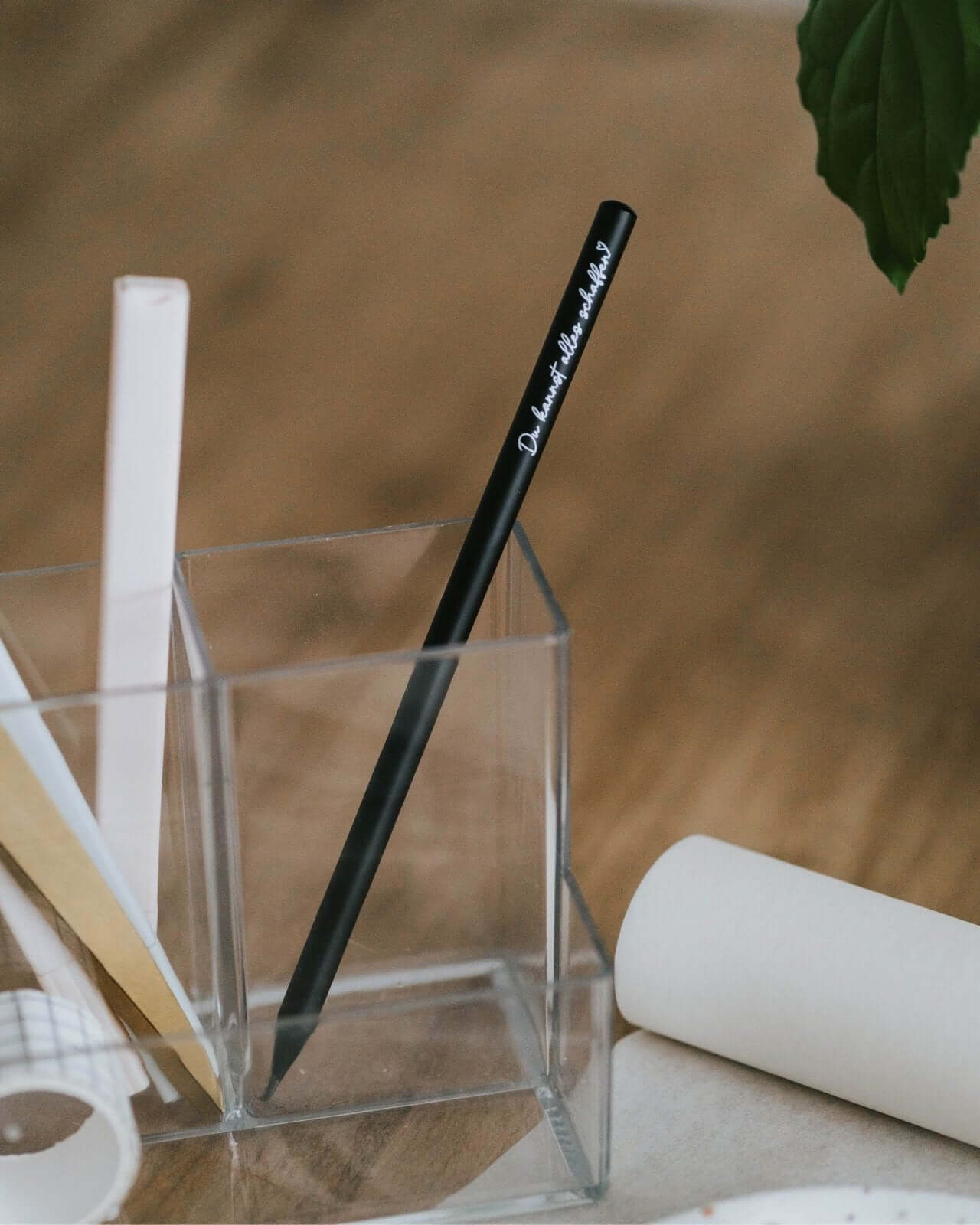 Bleistift mit Spruch oder Motiv Du kannst alles in schwarz weiss