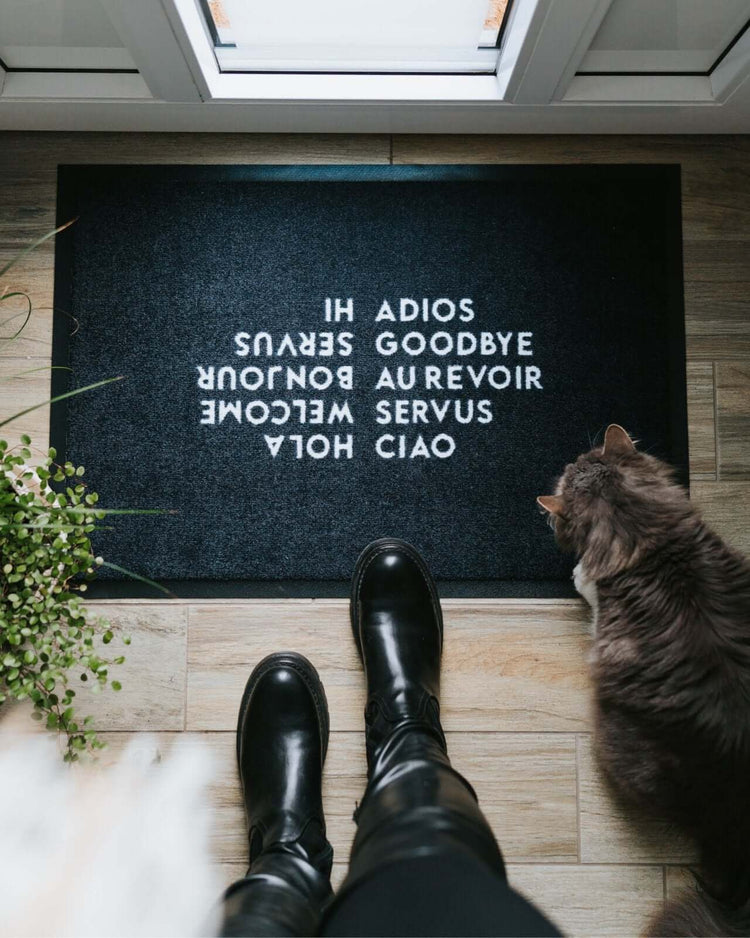 Fussmatte mit Spruch oder Motiv Hi Ciao in schwarz weiss