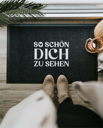 Fussmatte mit Spruch oder Motiv Schön Dich zu sehen in schwarz weiss