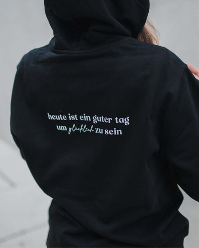 Pullover & Hoodie mit Spruch oder Motiv Glücklich in schwarz weiss