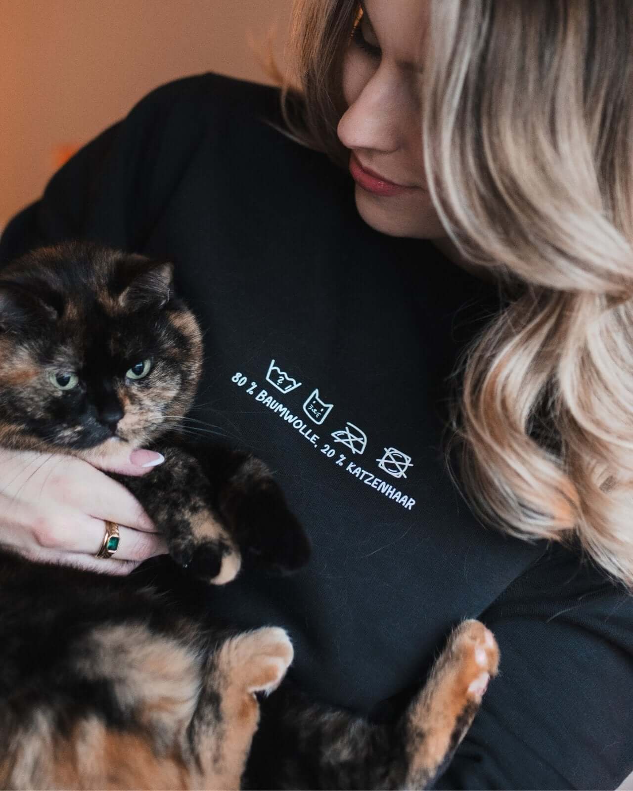 Pullover & Hoodie mit Spruch oder Motiv Katzenhaar in schwarz weiss