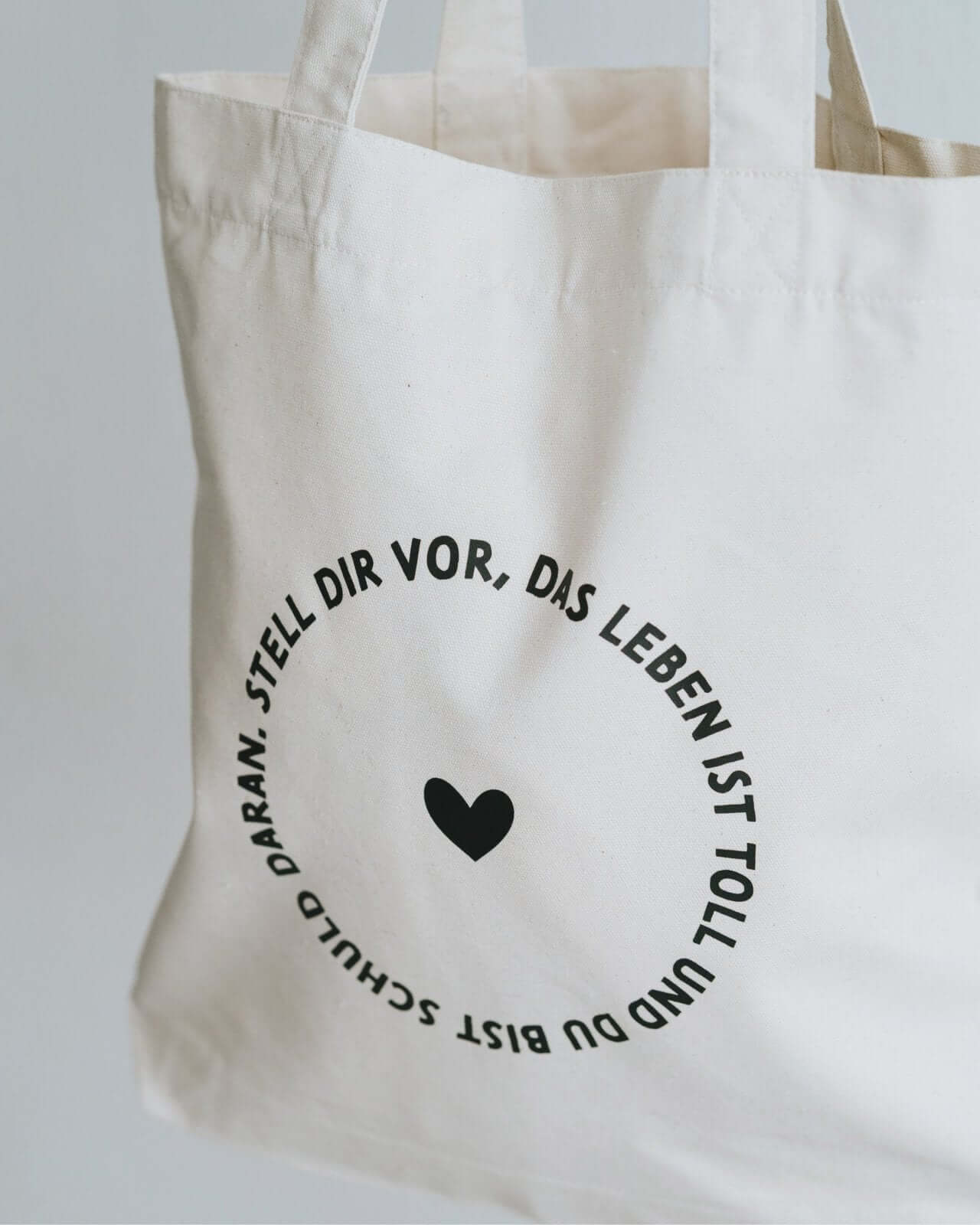 Baumwollbeutel mit Spruch oder Motiv Das Leben ist toll in schwarz weiss