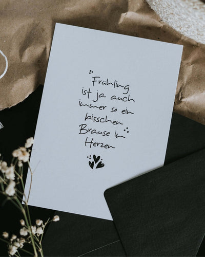 Postkarte mit Spruch und motiv Frühling in schwarz weiss