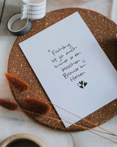 Postkarte mit Spruch und motiv Frühling in schwarz weiss