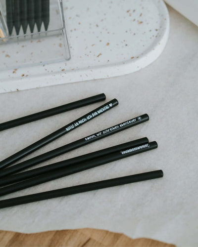 Bleistift mit Spruch oder Motiv Notiz an mich in schwarz weiss