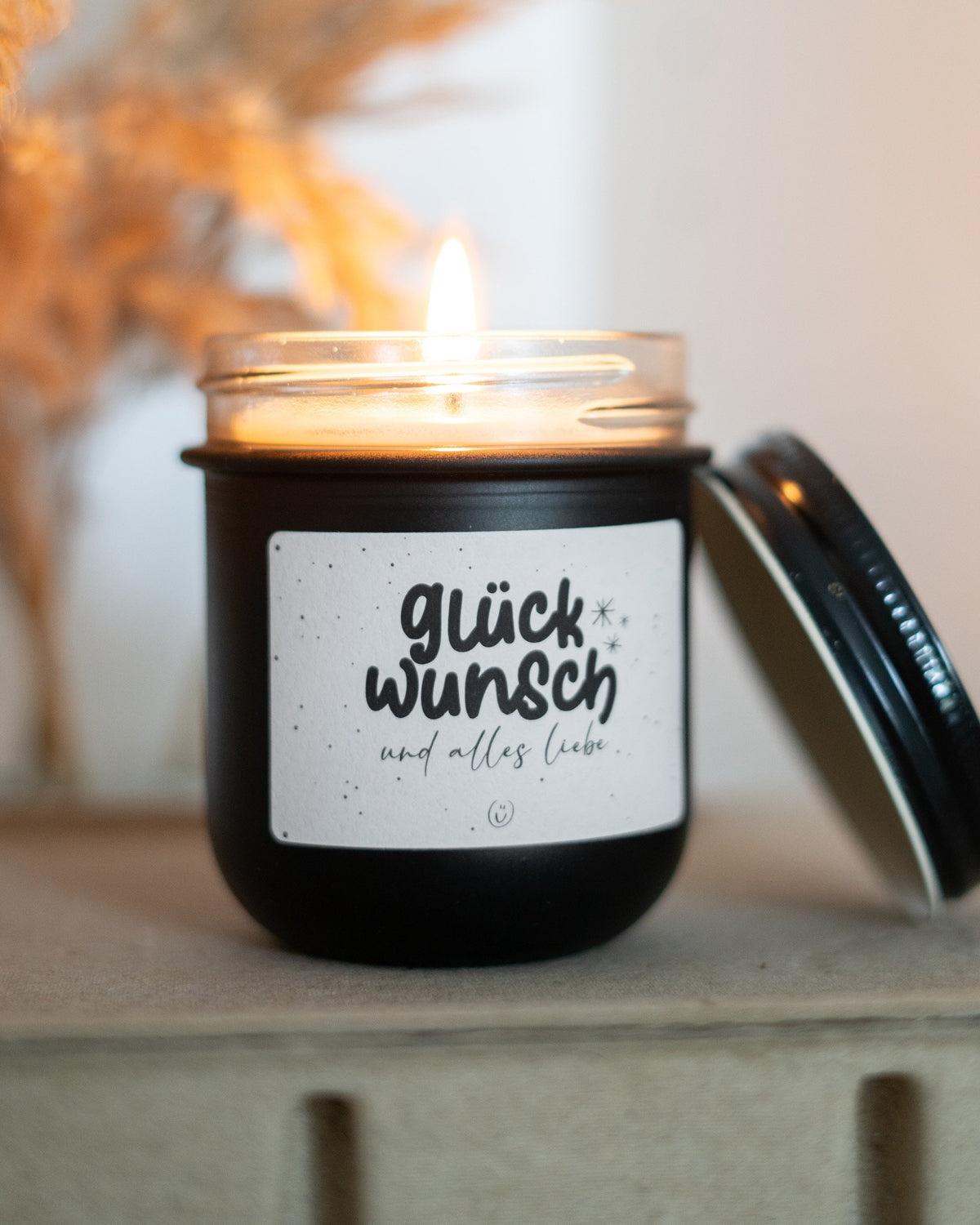 Vegane Kerze im Glas mit Spruch „Glückwunsch und alles Liebe“ – Geschenk zum Geburtstag von Heldenglück