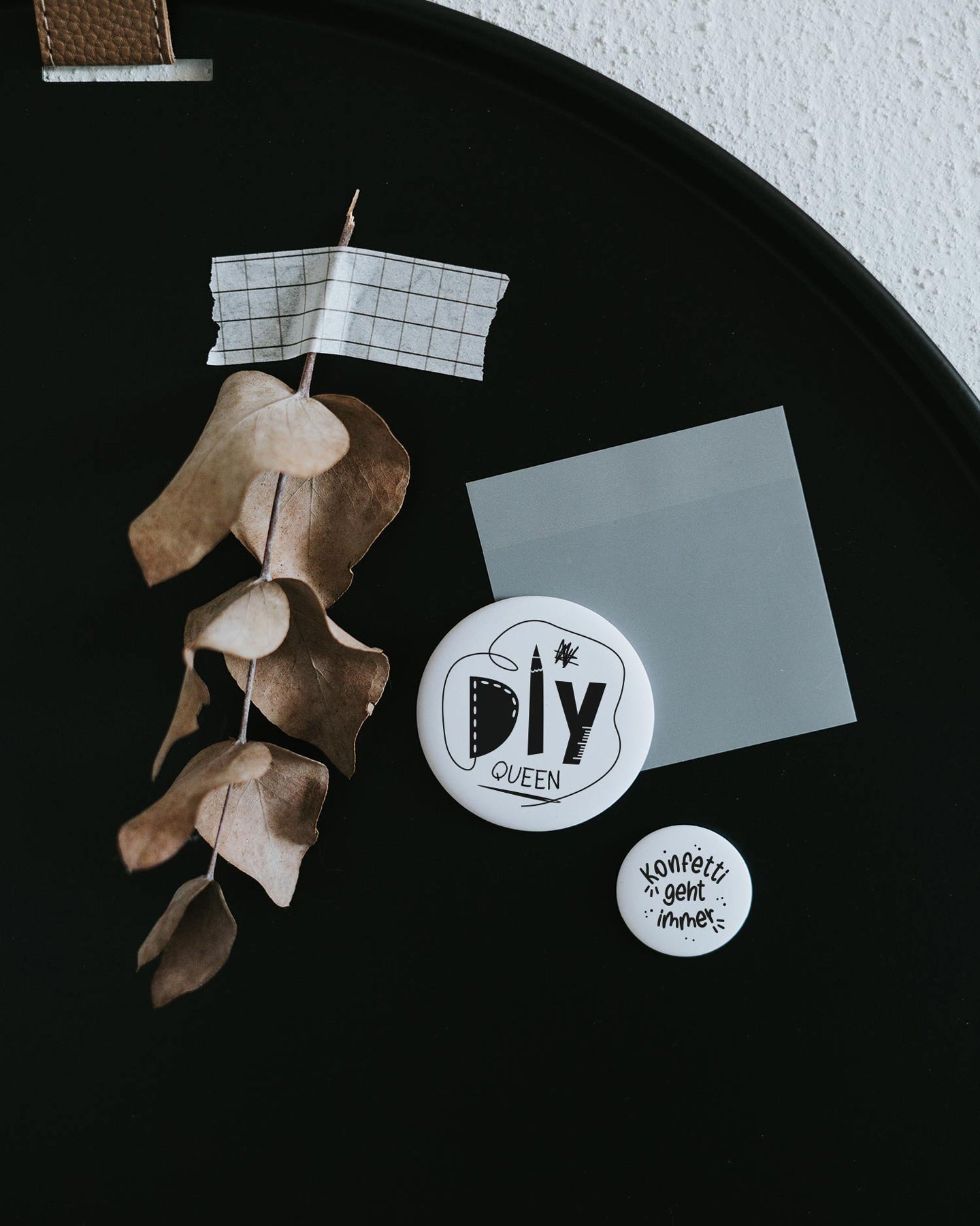 Magnet DIY Queen – großer Kühlschrankmagnet mit herzlichem Spruch als Geschenk