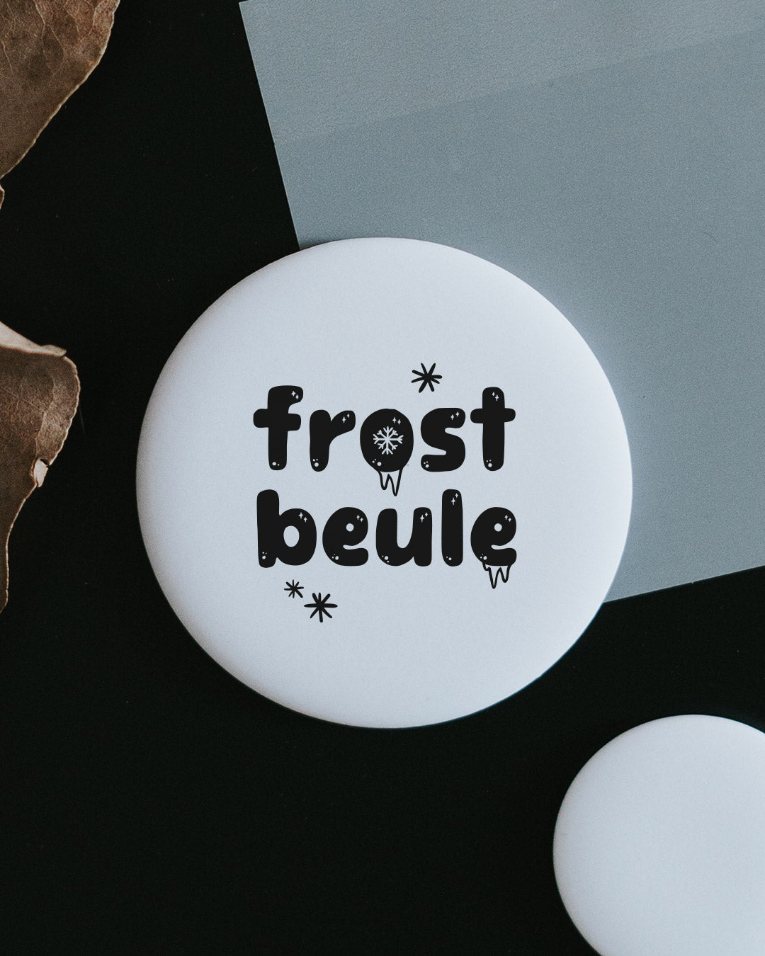 Magnet Frostbeule – großer Kühlschrankmagnet mit charmantem Spruch als Geschenk