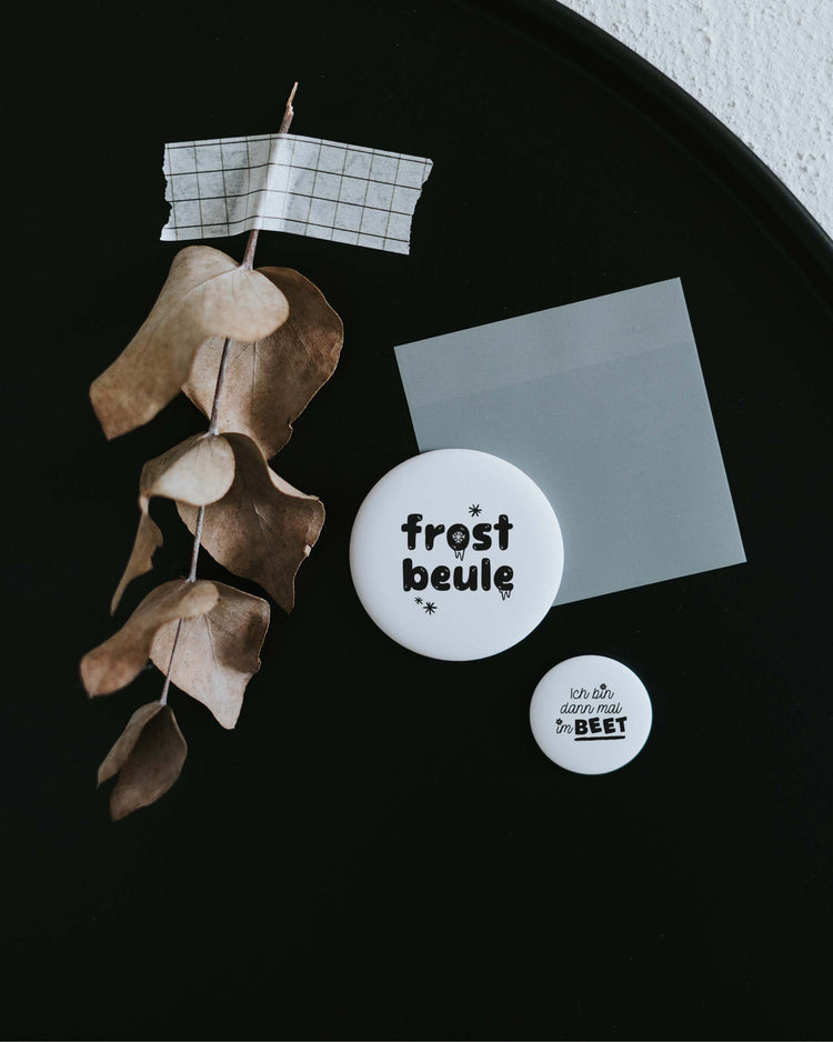 Magnet Frostbeule – großer Kühlschrankmagnet mit charmantem Spruch als Geschenk
