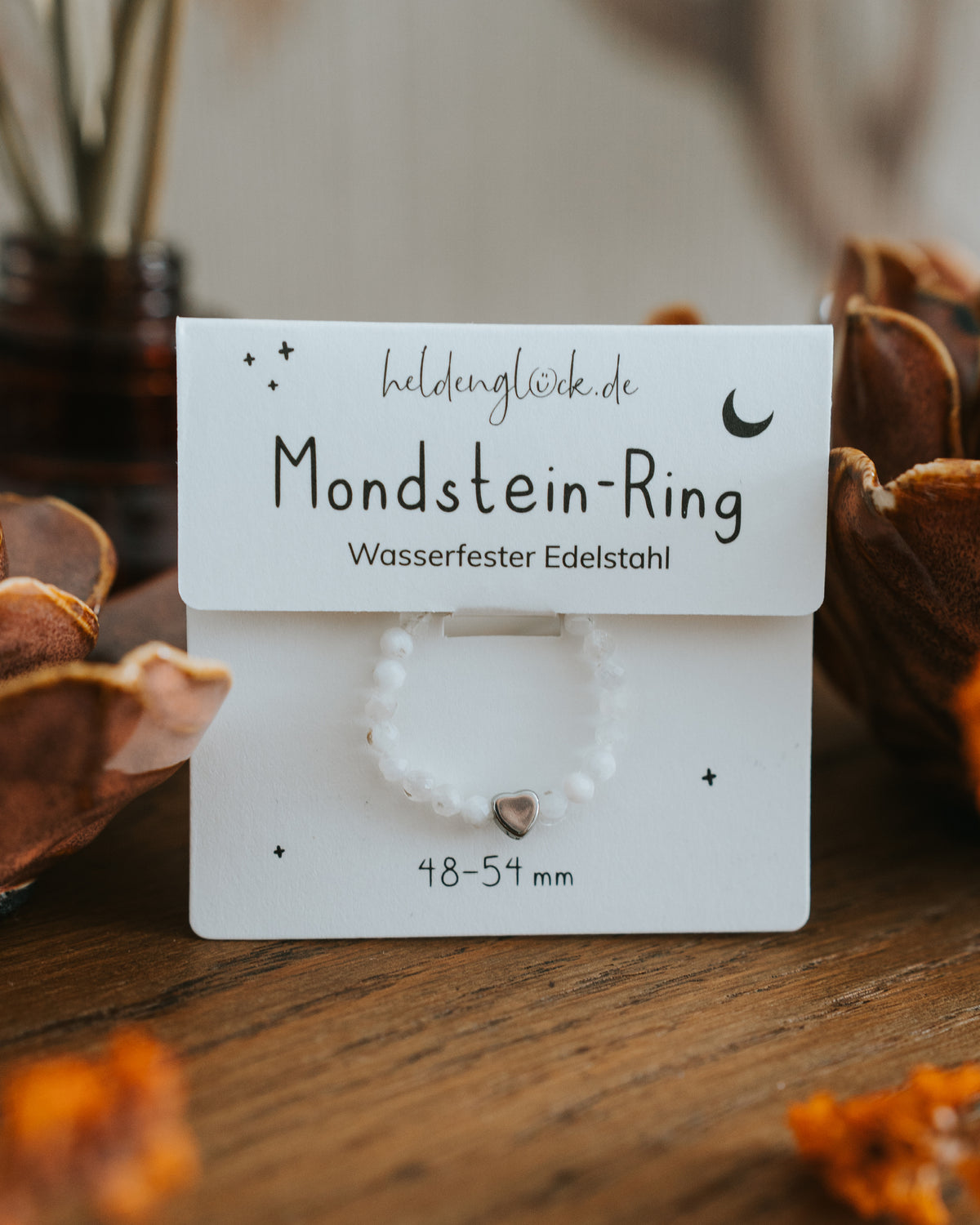Mondstein-Ring auf Geschenkkarte – wasserfester Edelstahl, Größe 48–54 mm.